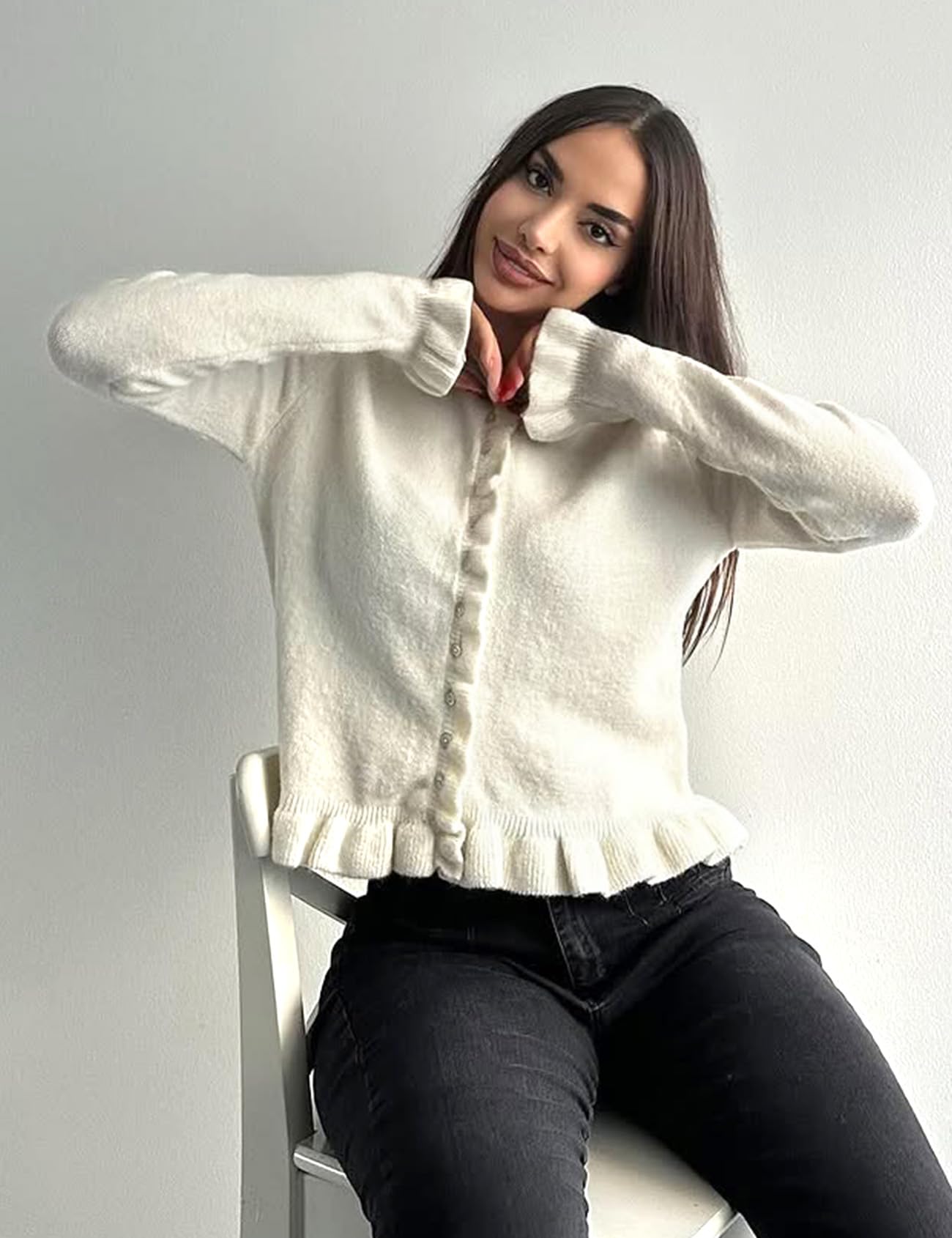 Wyeysyt Cropped-Strickjacke für Damen, Rüschensaum, Rundhalsausschnitt, Knopfleiste, Strickpullover, langärmelig, weiche Strickjacke