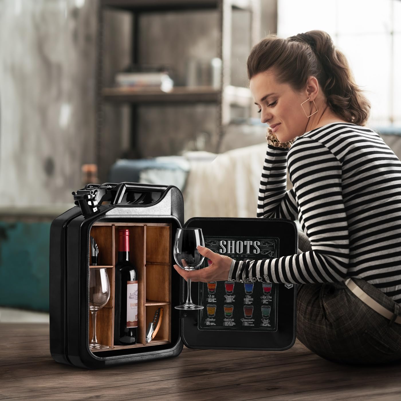 Maverton Whisky Mini Bar Cabinet 20 l - Gabinete de Bar Personalizado con Clave - Compacto para Viajes- Regalos Originales para Hombre Padre Amigo Abuelo Marido Jefe Día del Padre