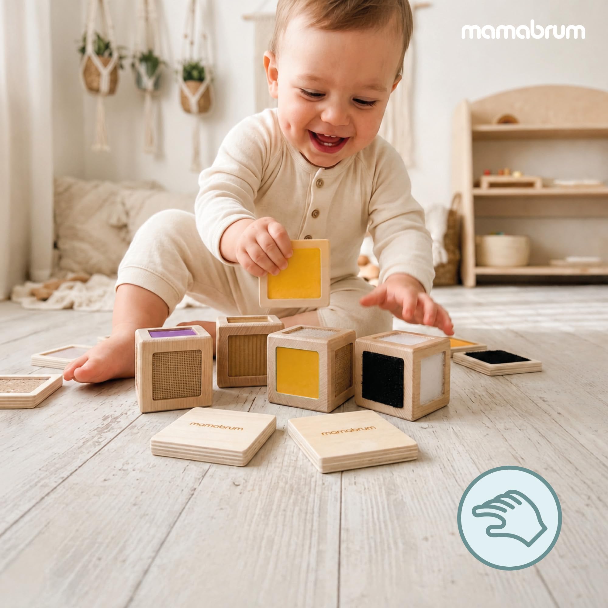 mamabrum Blocchi sensoriali in Legno Montessori, 4 cubi con 12 Texture e 12 Tessere da Abbinare, Gioco tattile educativo per Bambini da 1 Anno, Gioco Naturale per Movimento in casa