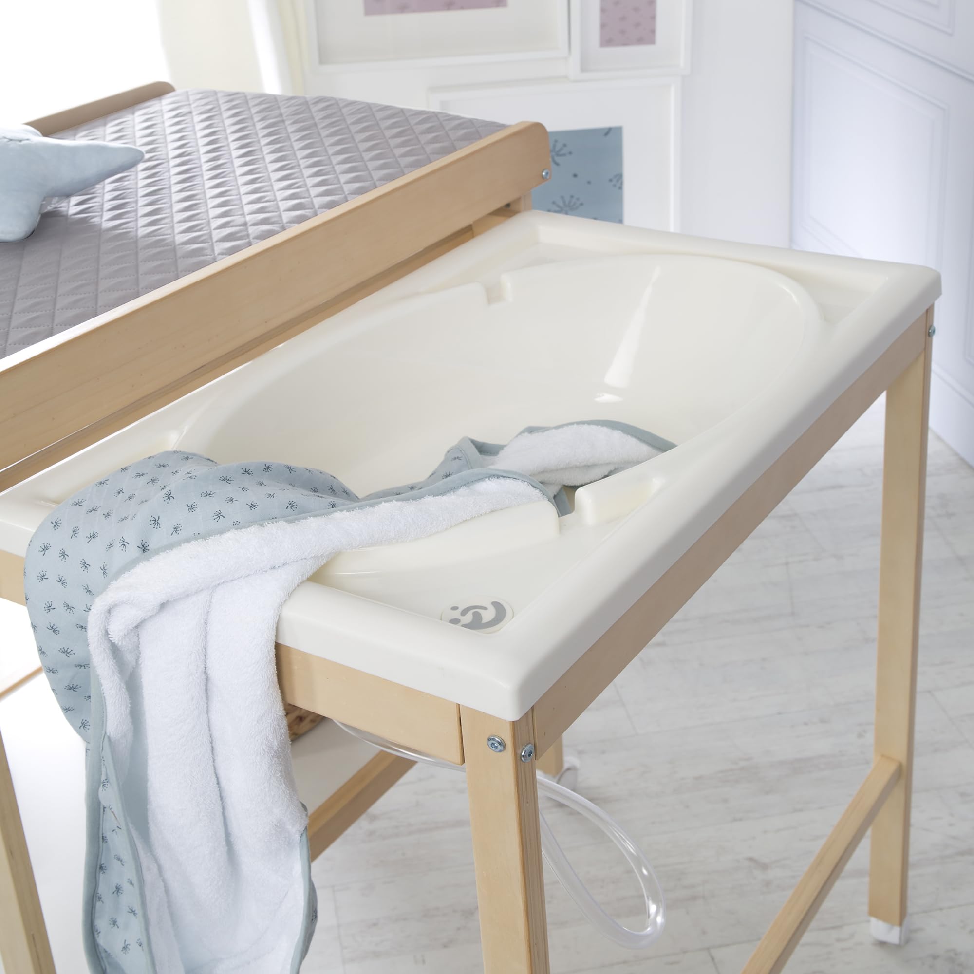 roba Fasciatoio + Vasca da Bagno Baby Pool - Materassino Idrorepellente roba Style Grigio - Scorrevole - con Tubo di Scarico - 6 Ruote con Freni - Legno Naturale e Bianco