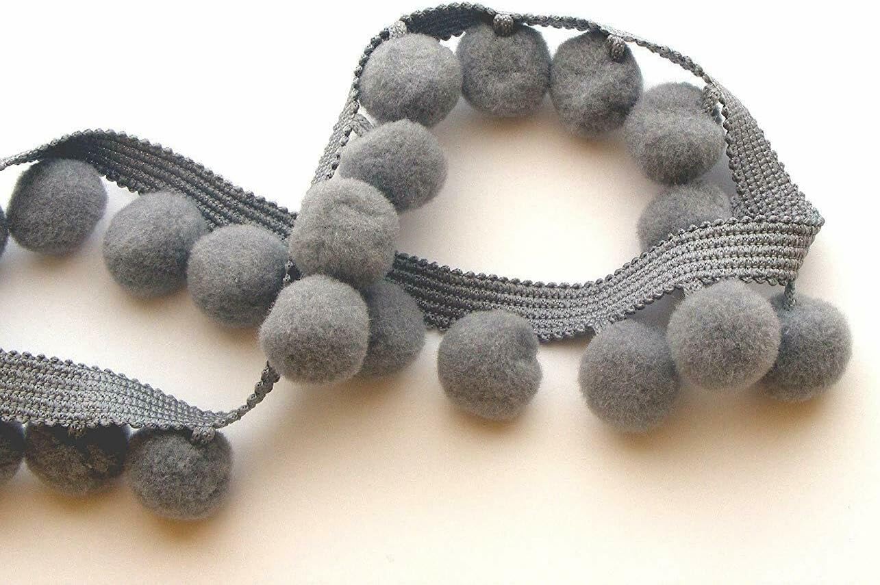 XL 2cm Pom Pom Bobble Trim Fringe Pompom Trimming Cushions Curtains Home Decor Sewing Craft Projects - Lilac- 10 Metre Reel