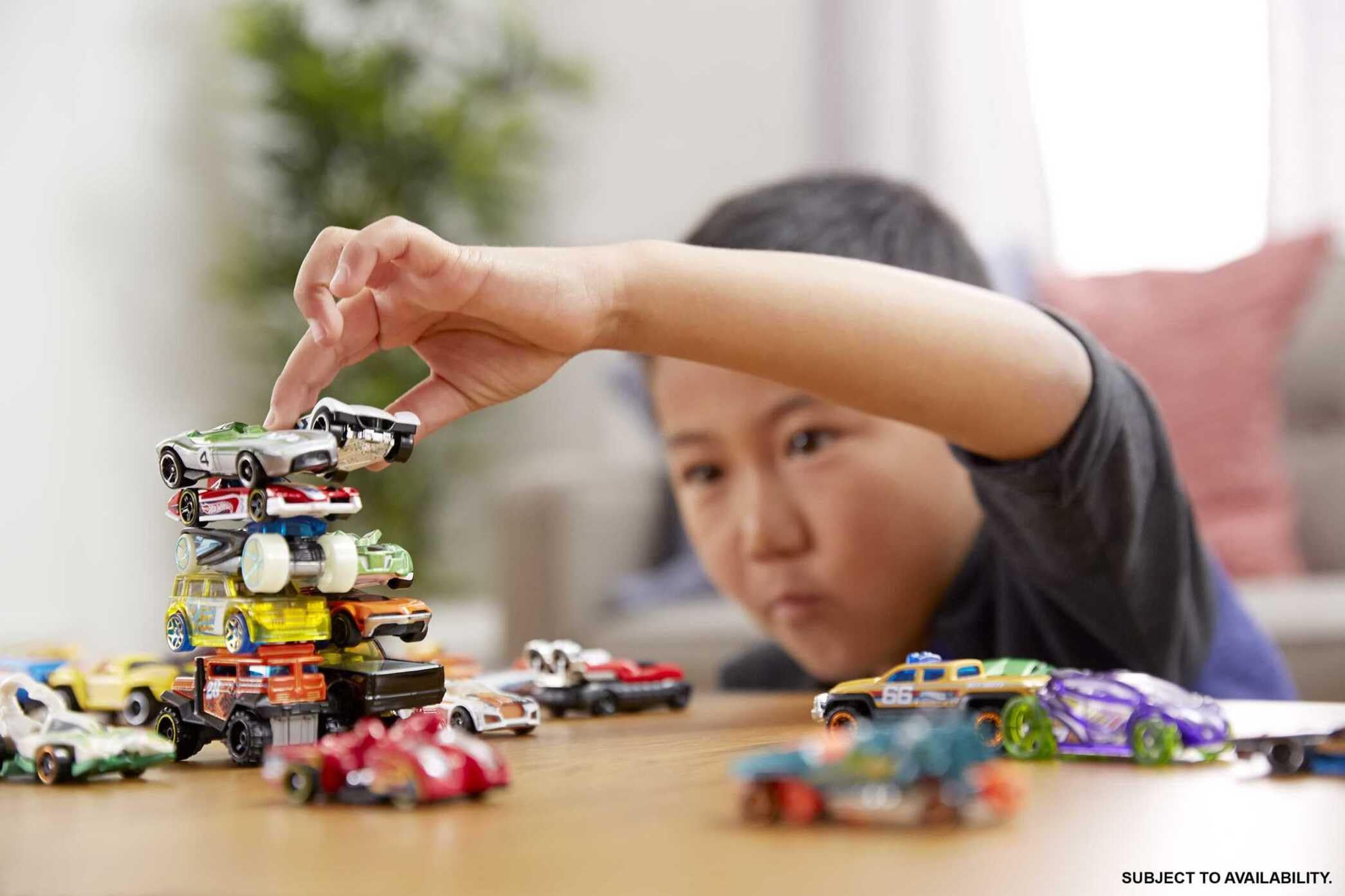 Hot Wheels Set of 20 Toy Cars (Assorted Styles, One Random Set