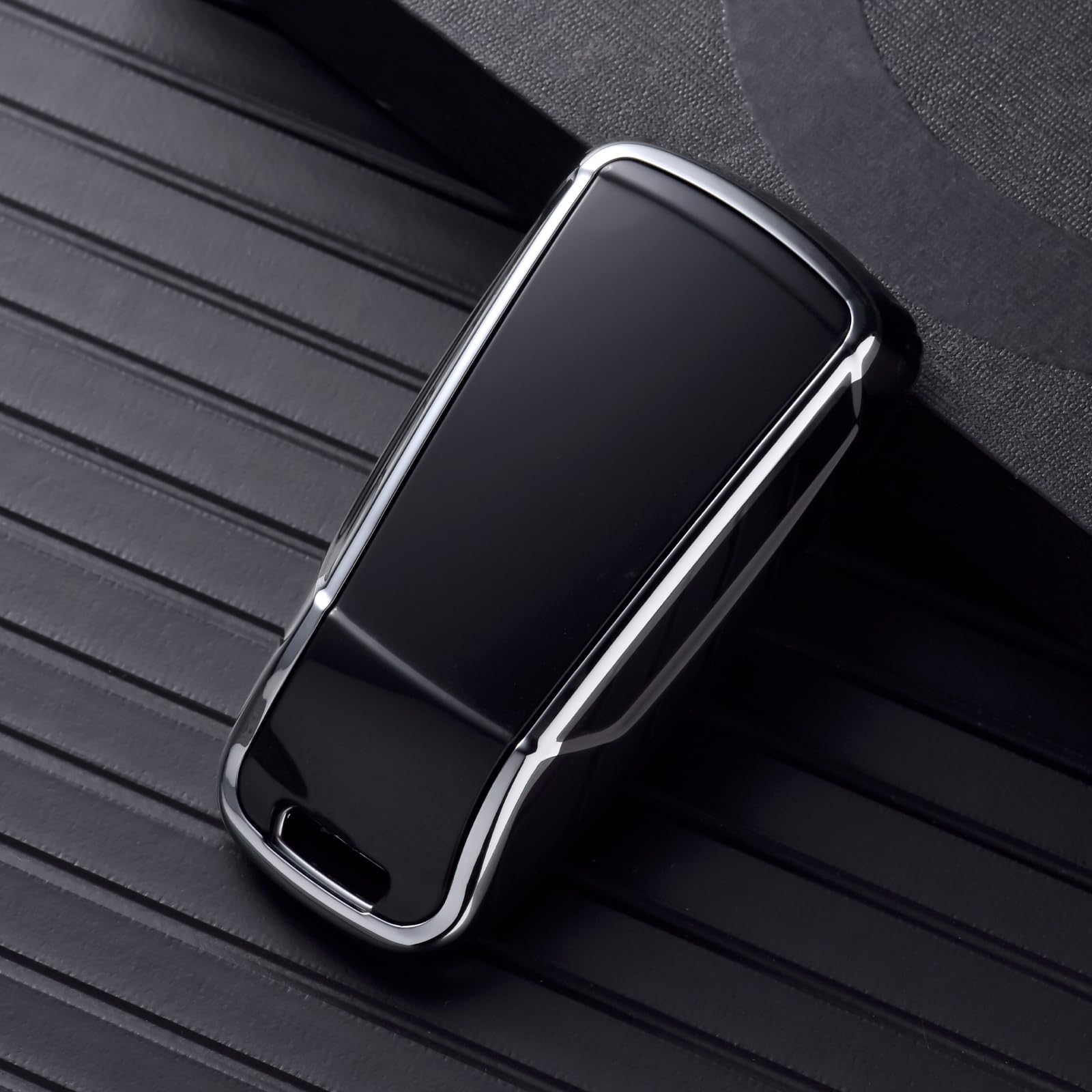 CADISTE Schlüsselanhänger Hülle kompatibel mit Audi Soft TPU Carbon CADISTE Schlüsselanhänger Hülle kompatibel mit Audi Soft TPU Carbon