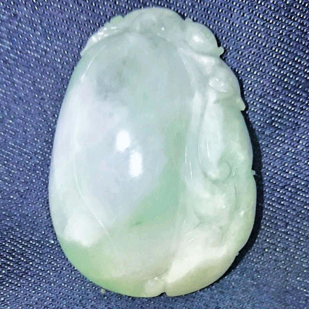 ヒスイ 260ct超 硬玉 翡翠 ルース 紫 開運 彫刻 猿 申 パワーストーン