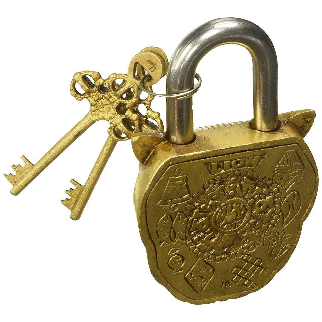 Brass 'Lion King' Antique Design Door Padlock (Gold) — Amazon image 2