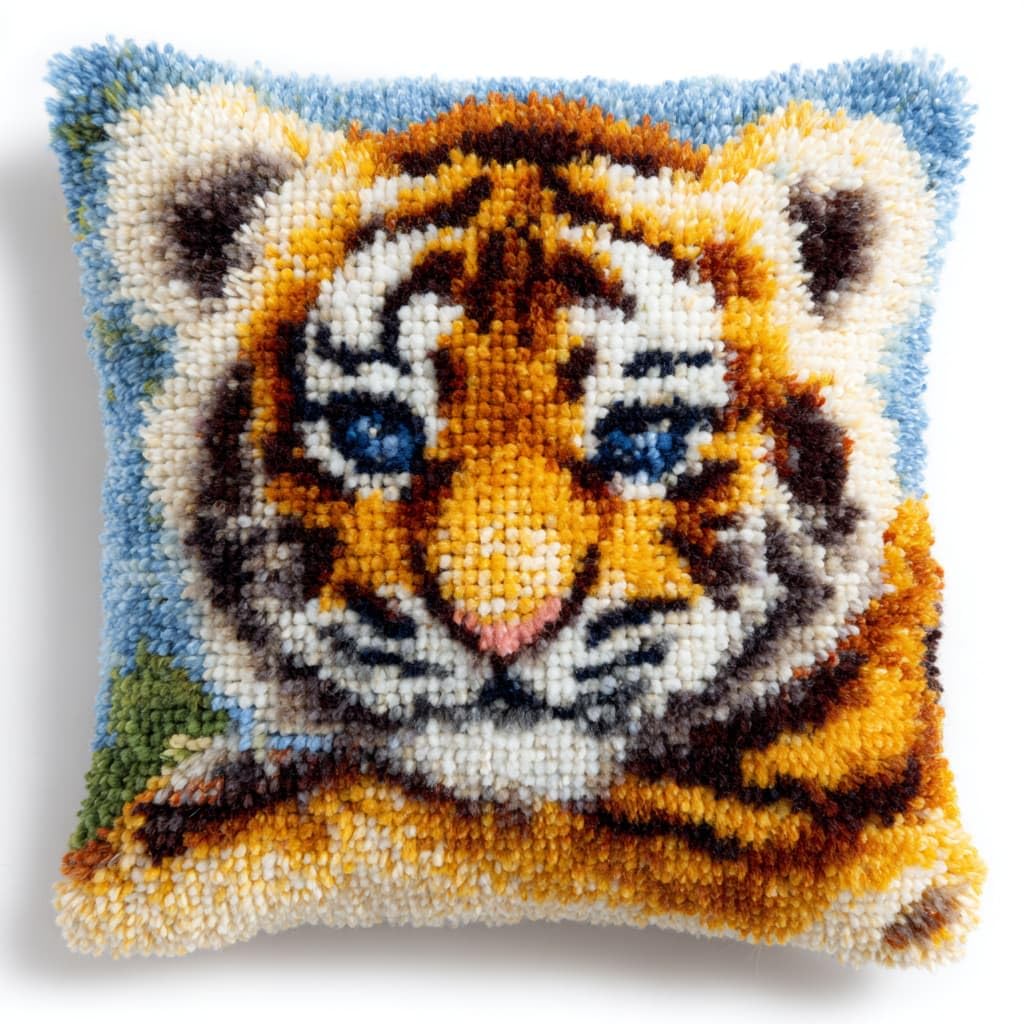 Taxpy DIY Latch Hook Rug Kits, Animal Tiger Latch Hook Cushion Kits Pillowcase Rug Pattern Arts and Crafts Crochet Needlework 43x43cm