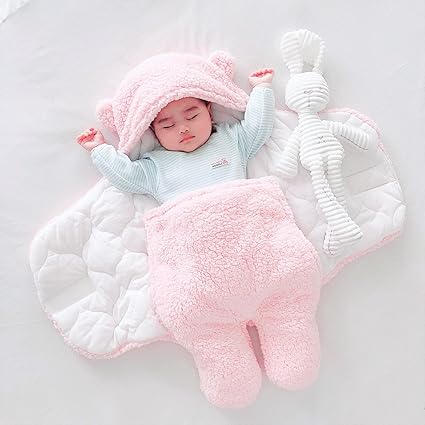 Amazon Co Jp 毛布 赤ちゃん寝毛布 ベビー おくるみ 寝袋 かわいいクマ 夜泣き対策 新生児ラップ 赤ちゃんおくるみ毛布 1個 調節可能 白 ピンク 青 男の子と女の子 赤ちゃん寝袋 ベビー布団 ピンク ベビー マタニティ