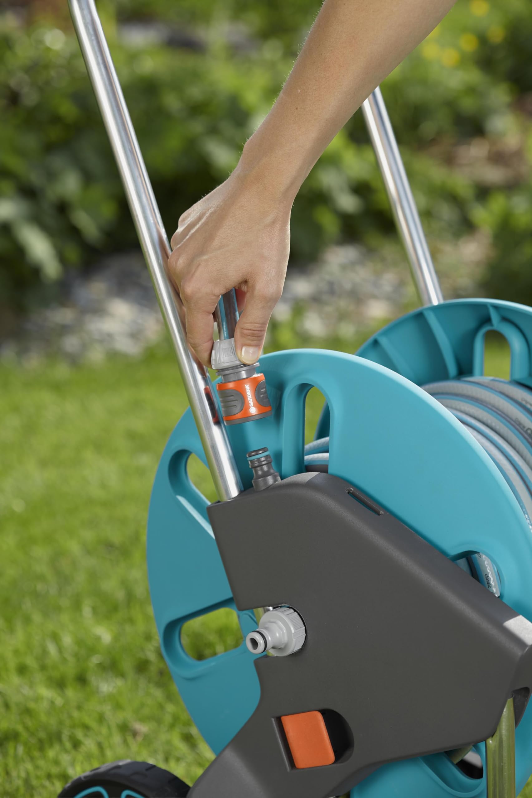 Gardena CleverRoll M Easy: Schlauchwagen mit bis zu 60 m Kapazität, besonders standfest, mit komfortabler Schlauchführung in robustem Metallrahmen, Nachtropfstopp, werkzeuglose Montage (18515-20)