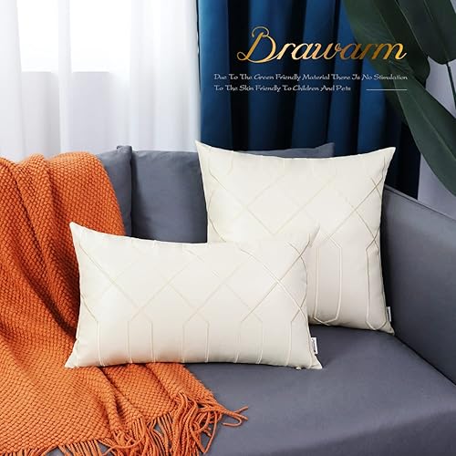 Miniatura 7 de BRAWARM Fundas de almohada de cuero de 16 x 16 pulgadas, fundas de almohada de piel sintética color crema, paquete de 2, almohadas decorativas de