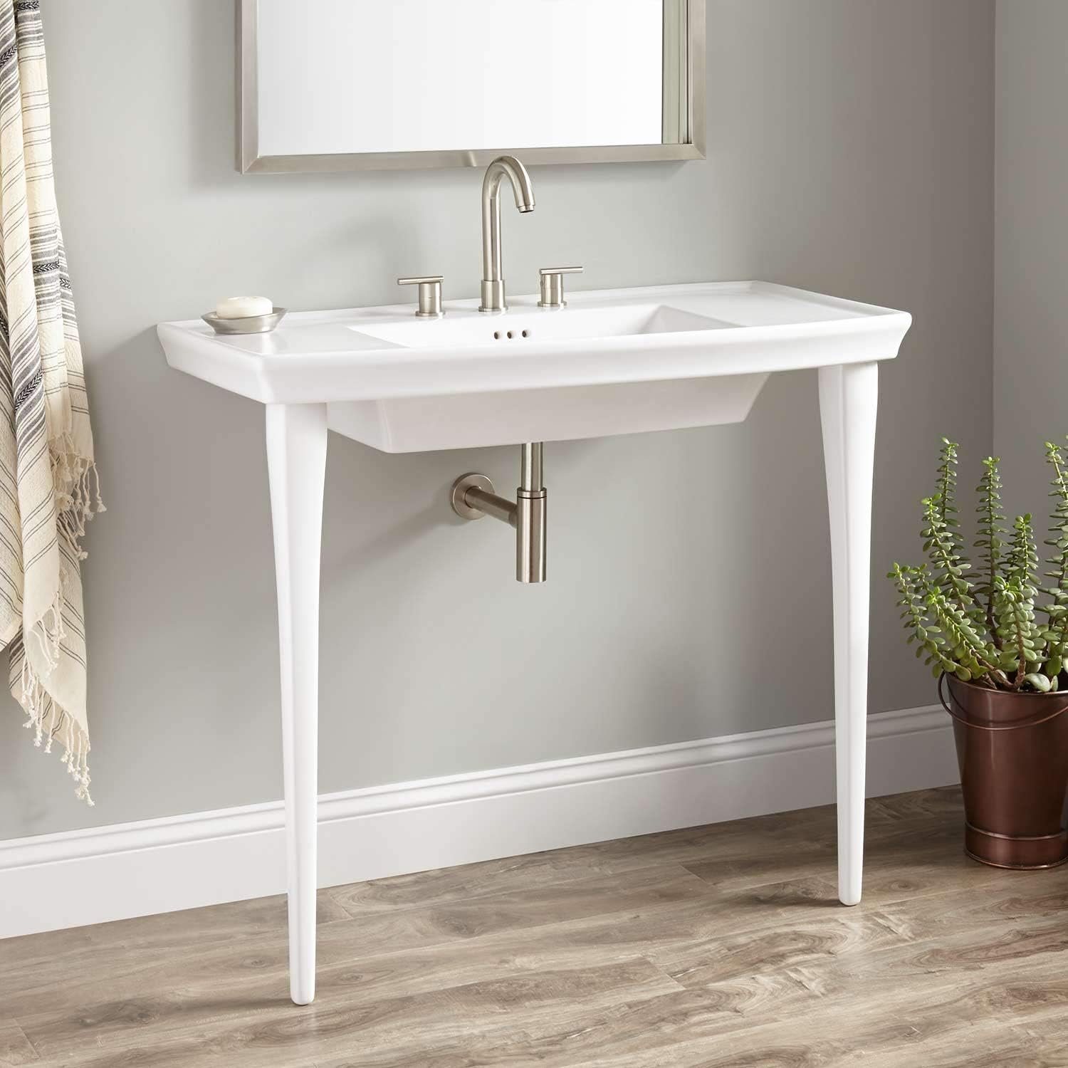 Signature Hardware 937017 Olney 40" Vitreous China Console Bathroom Sink with 3 Faucet Holes at 8" Centers and Overflow Signature Hardware 937017 Olney 40" Vitreous China Console Bathroom Sink with 3 Faucet Holes at 8" Centers and Overflow