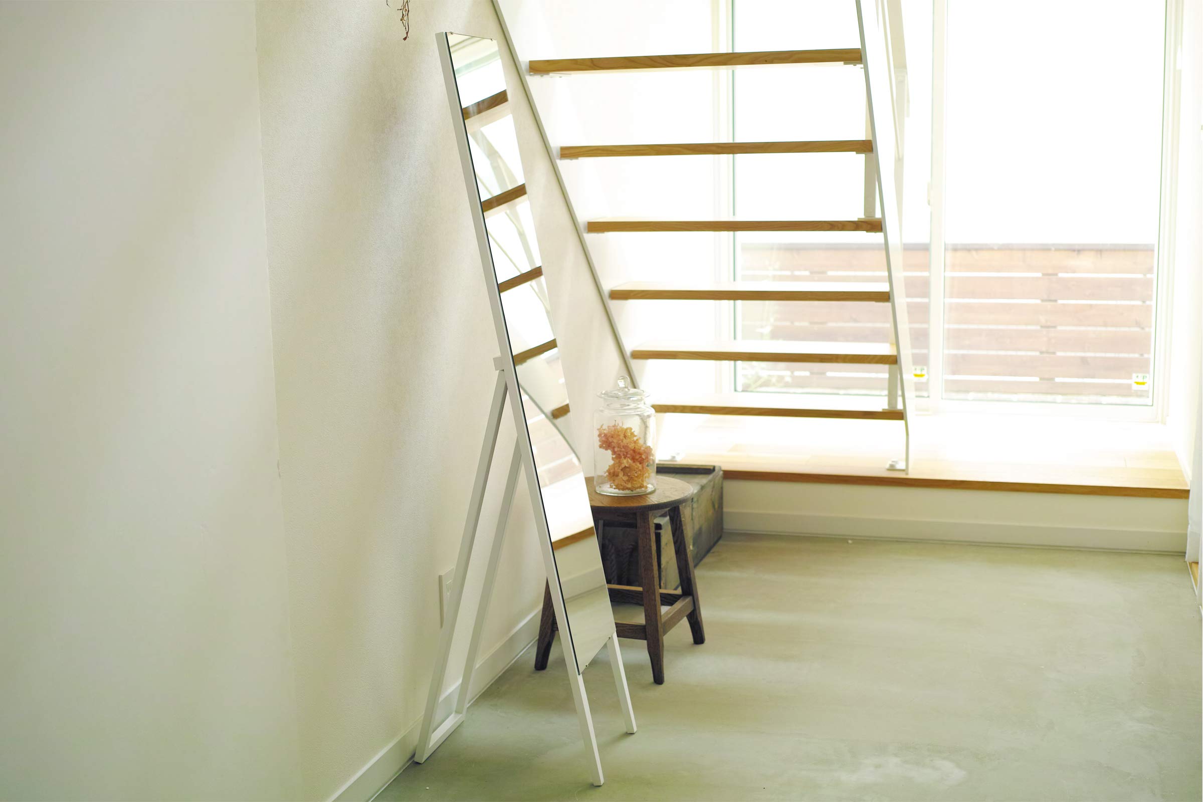 枠なし ノンフレーム スタンドミラー ホワイト(白) 全身鏡 幅30cm x 高さ150cm 飛散防止 シンプル ミラー ショップ 催事 百貨店 店舗 姿見