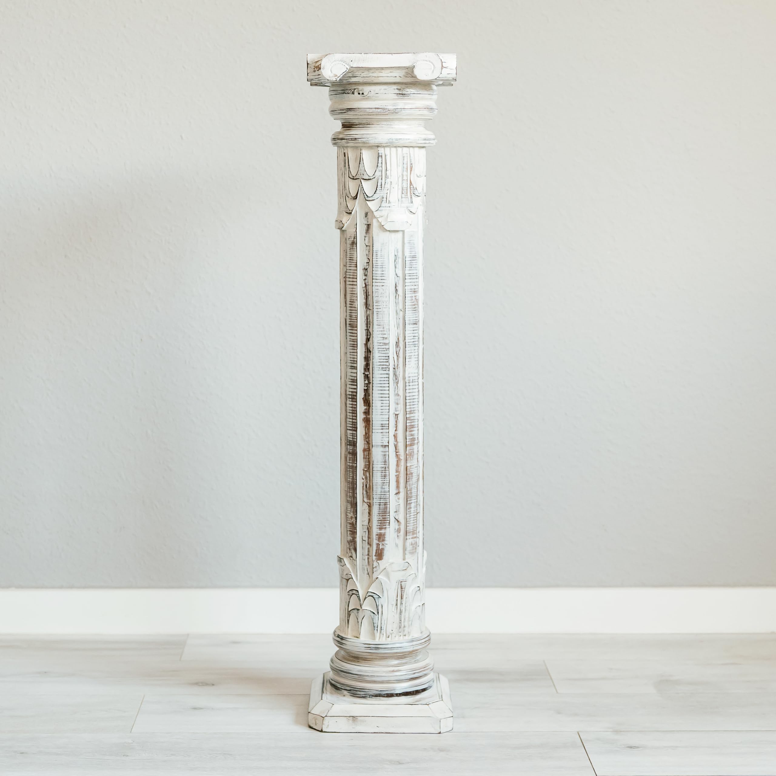 livasia edle Blumensäule Holz im Antik-Look – 100cm – Dekosäule aus Albiziaholz, Handgefertigt, Nachhaltig und Einzigartig aus Bali, Perfekt für Wohnzimmer, Flur oder Garten (Weiß)