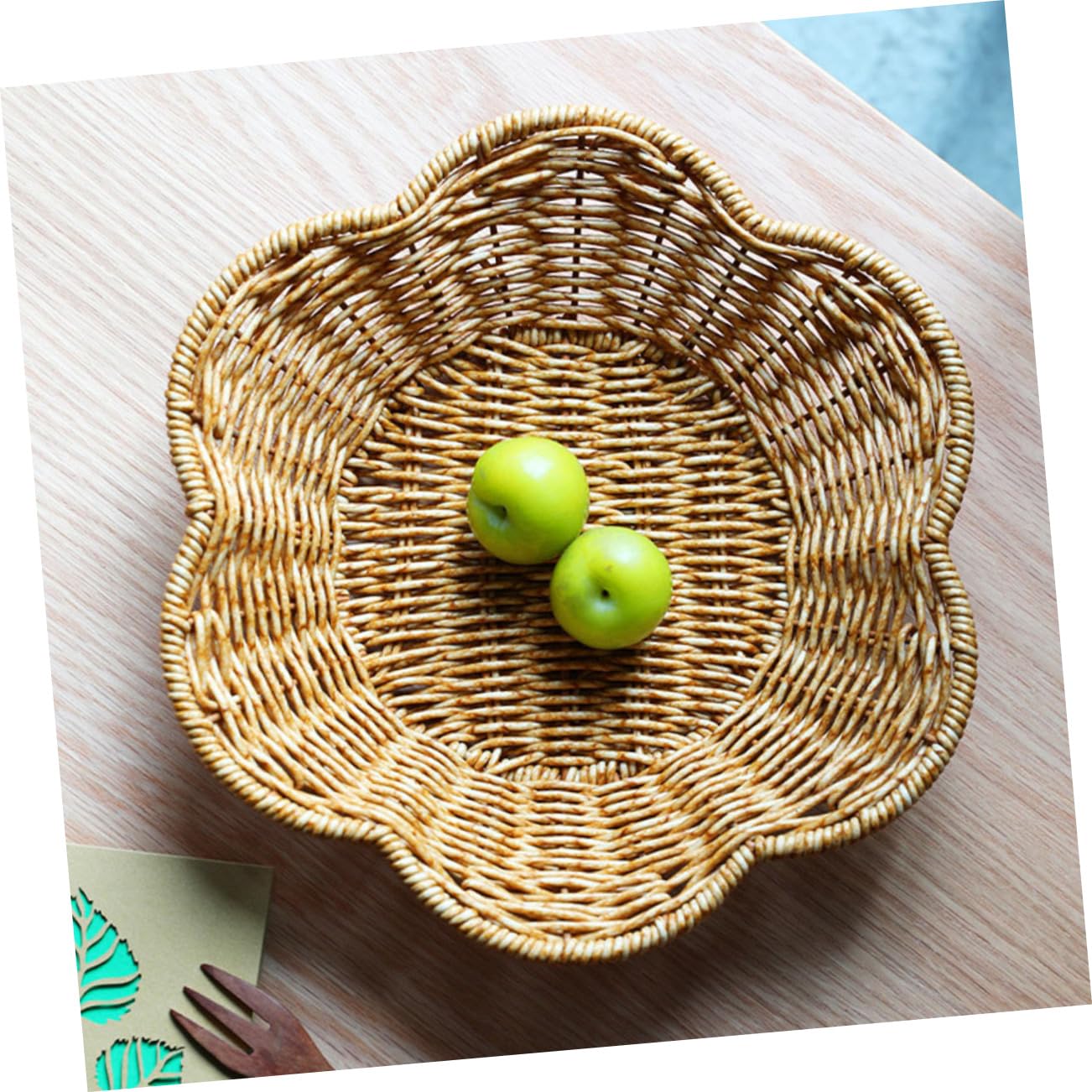 BRIGHTFUFU Woven Imitation Rattan Storage Basket Multi Function Decorative Tray for Fruits Snacks and Sundries Elegant Design for Home Organization