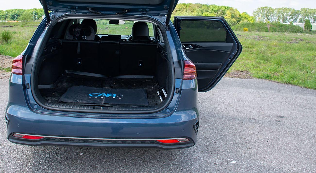 CAR SHADES zestaw (tylne drzwi boczne) kompatybilny z Kia Cee'd (CD) SW Wagon 2018- (2-częściowy) - Dopasowane osłony przeciwsłoneczne do samochodów