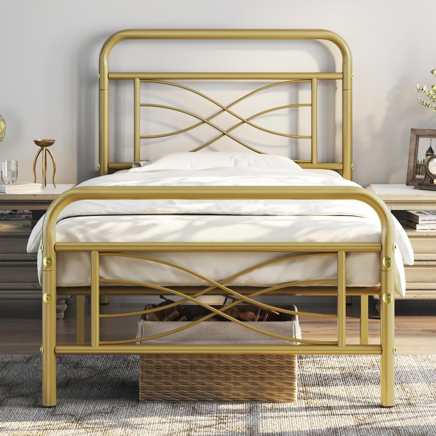 Yaheetech Twin Bed Frames Metal Platform Bed Mattress