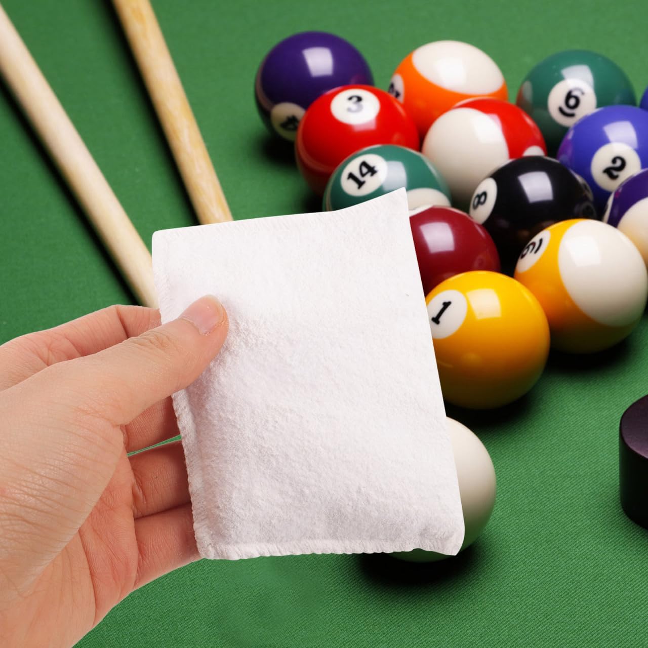 Toddmomy 1 Pack Billiard Talcum Powder Pack Billiard Talcum Powder Bag Billiard Supplies Talc Powder for Billiard Pool Dry Hands and Improved Cue Control
