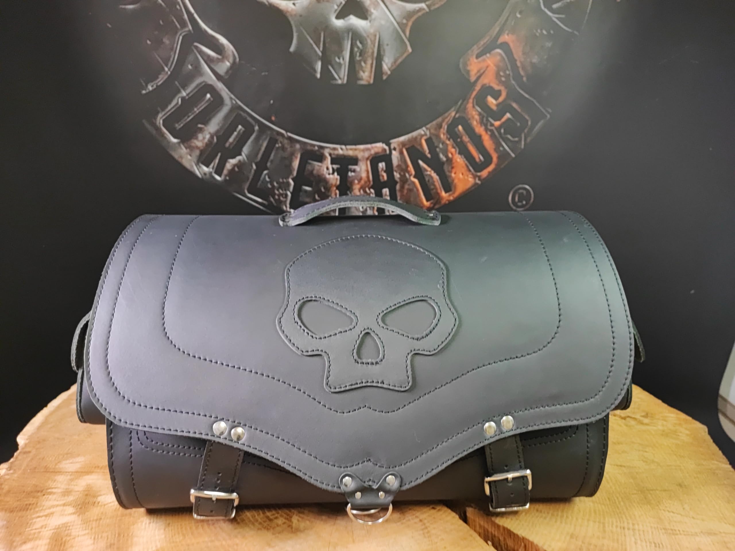 Big Skull per Sissybar, compatibile con Harley Davidson, valigetta per bagagli, portapacchi, chopper XL, grande, nero, valigetta in pelle HD, universale
