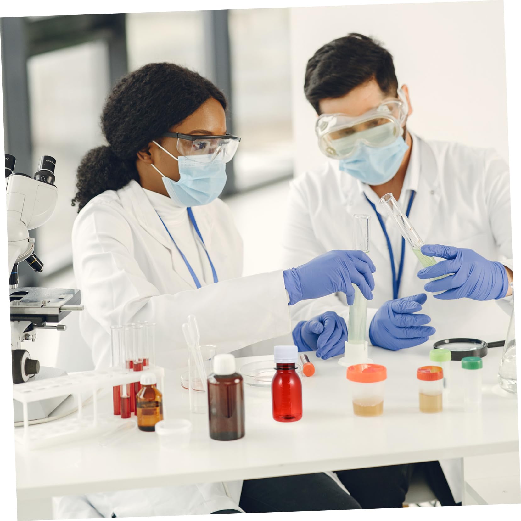 FUNOMOCYA 20pcs Graduated Bottle Transparent Reagent Bottle Reagent Chemical Bottle Laboratory Bottle Leak Proof Media Bottle Laboratory Reagent Bottle Chemical Reagent Bottle The Pet White