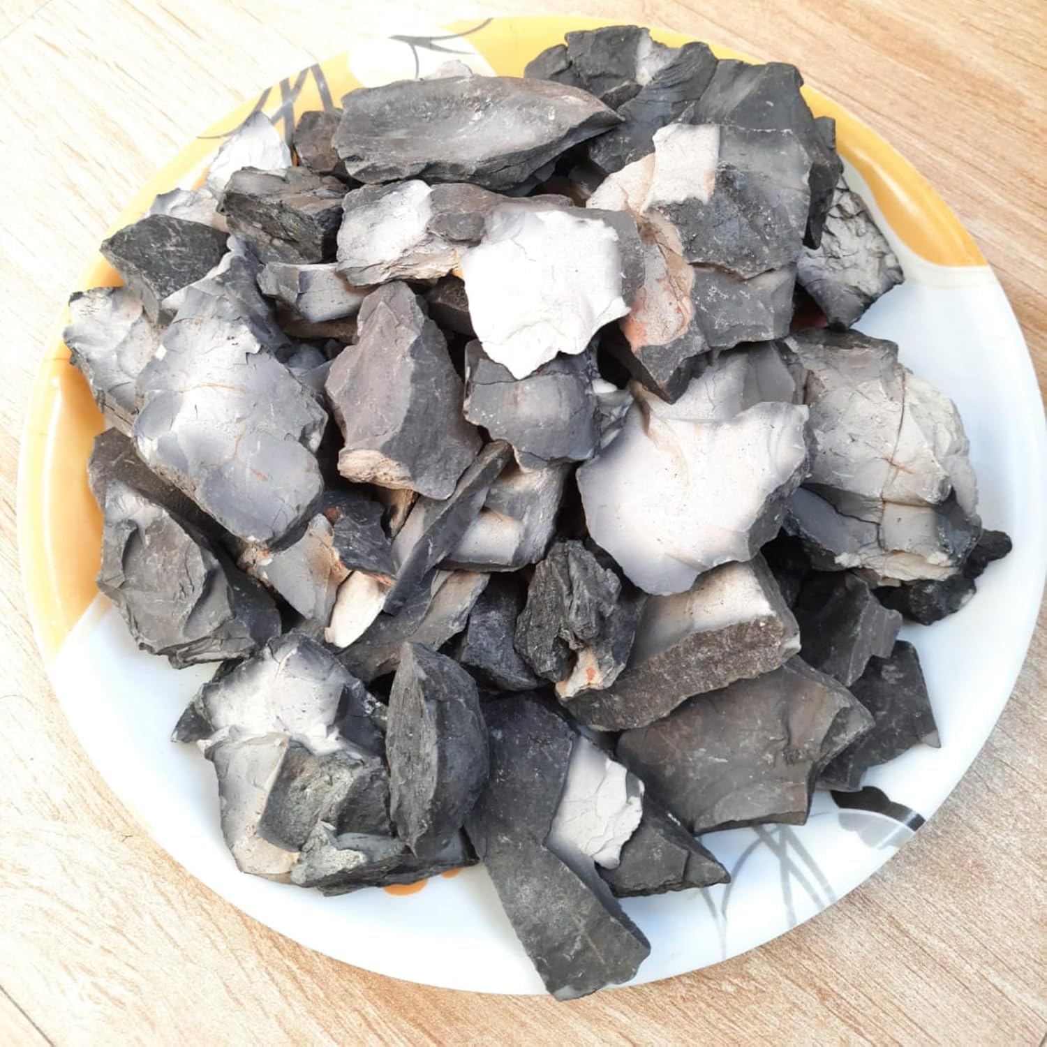 Natural Black Flint Stone Collection, Raw Mineral Rocks, Fire Starting Material, Rough Cut Chunks for Survival and Bushcraft(450 GM)-picture-21