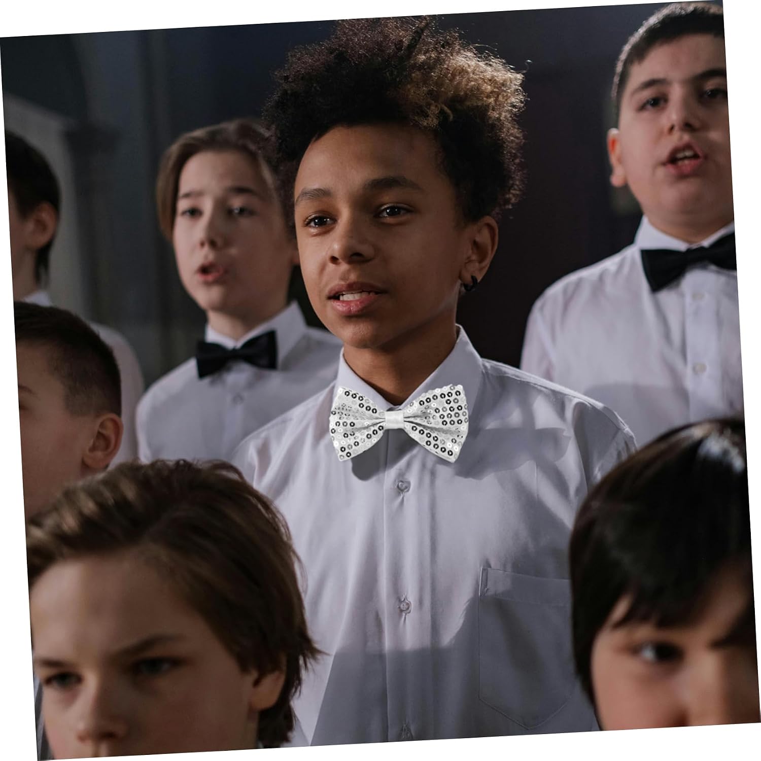 BESTYASH 5pcs Sparkly Sequin Bow Ties for Boy Girl Adjustable Pre-tied Bowtie for Graduation and Parties Unique Boy Bow Tie Accessories