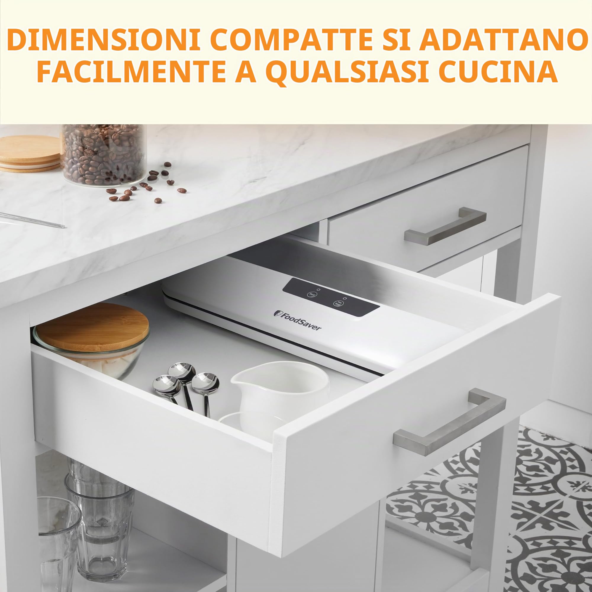 FoodSaver Macchina per sottovuoto per uso quotidiano, mantiene il cibo fresco fino a 5 volte più a lungo*, design compatto per una conservazione efficiente, con 5 sacchetti sottovuoto (0,94 L e 3,78