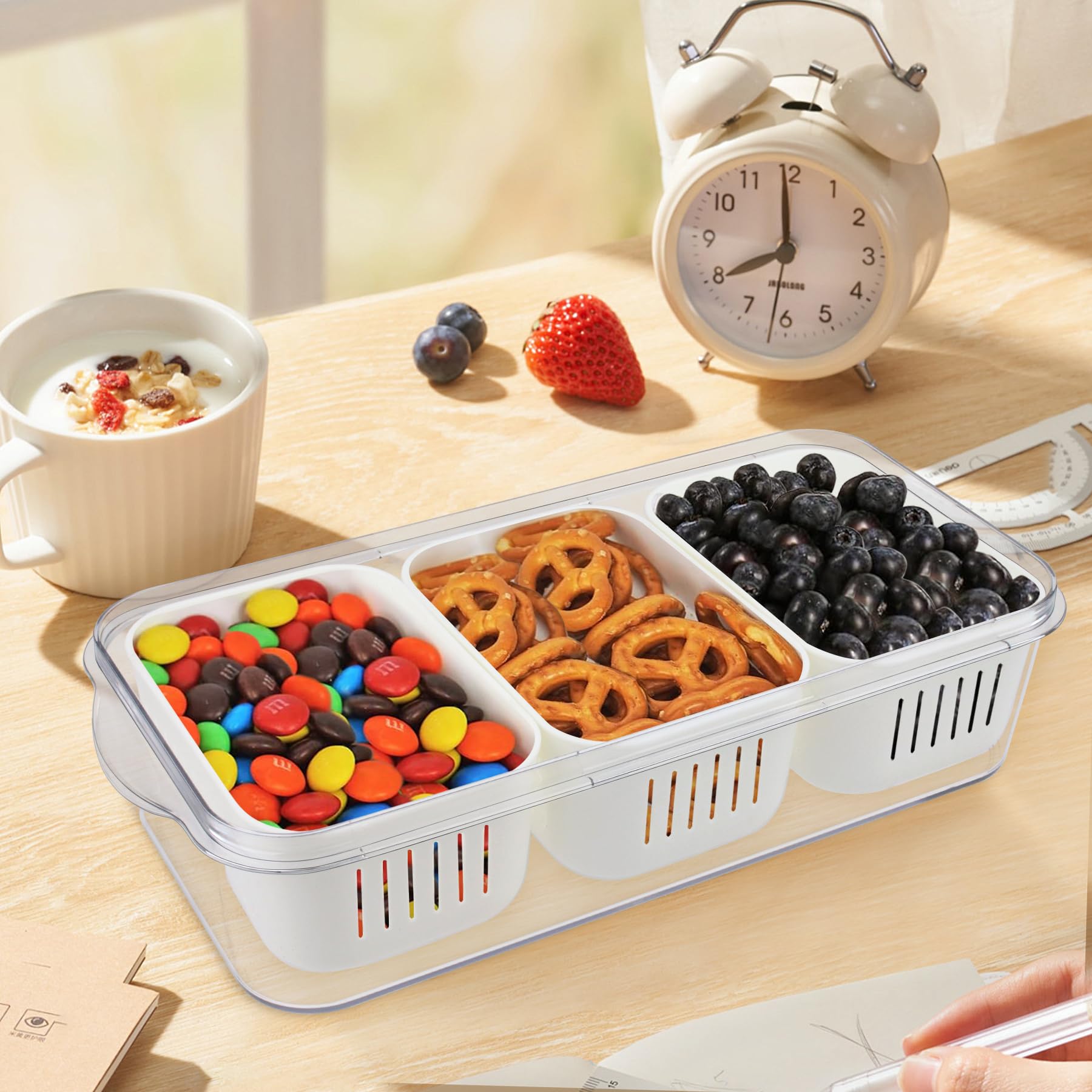 Snackle Box - Bandeja dividida para servir con tapa - Caja de aperitivos con 3 compartimentos, bandeja de aperitivos para frutas, dulces, verduras, frutos secos, galletas saladas, patatas fritas -
