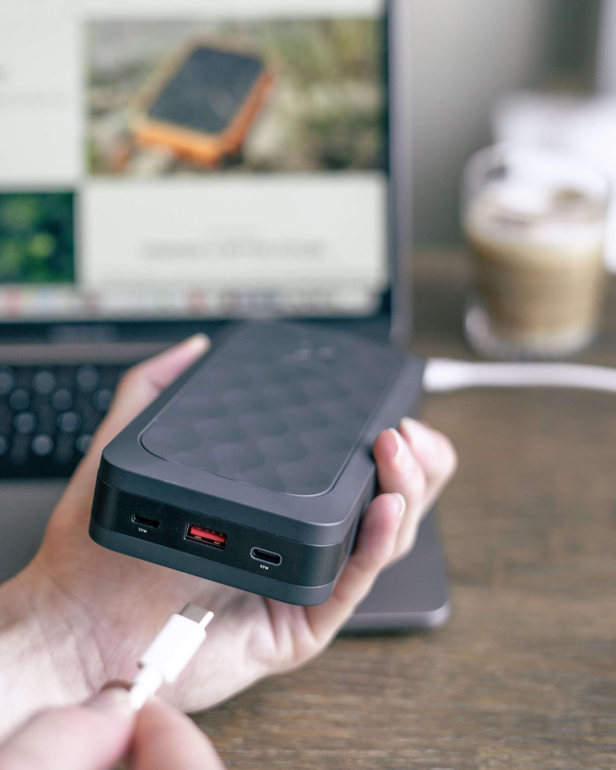 Xtorm Fuel Series 5 Laptop Power Bank 45000mAh 67W USB-C PD plastica riciclata GRS max autonomia professionale Midnight Black FS5451