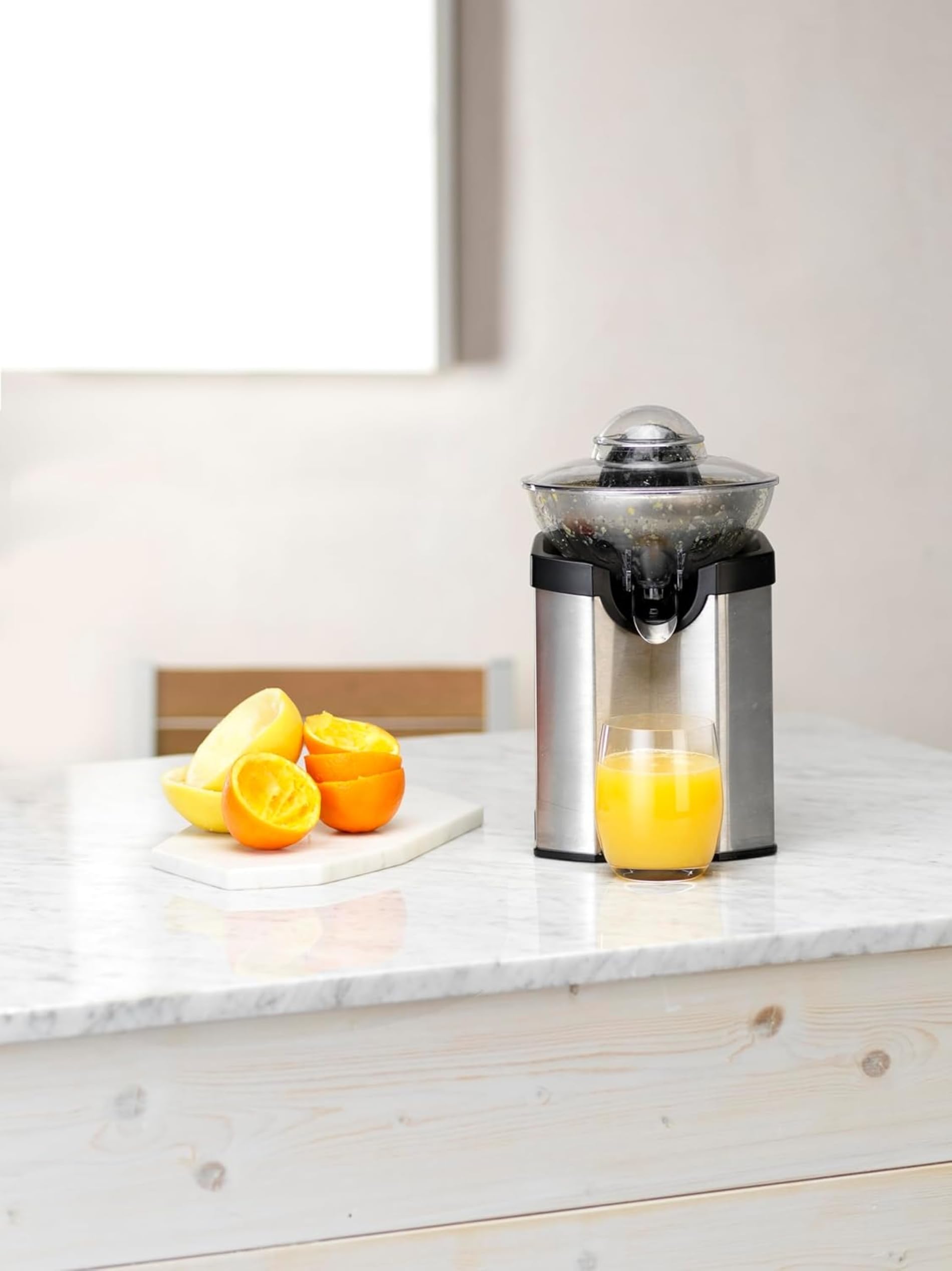 Cuisinart Prensa Eléctrica de Cítricos | Exprimidor de Frutas de todos los tamaños - Naranja, Limón, Lima, Pomelo | Sin goteo | Apto para lavavajillas | Tamaño compacto | Acero inoxidable