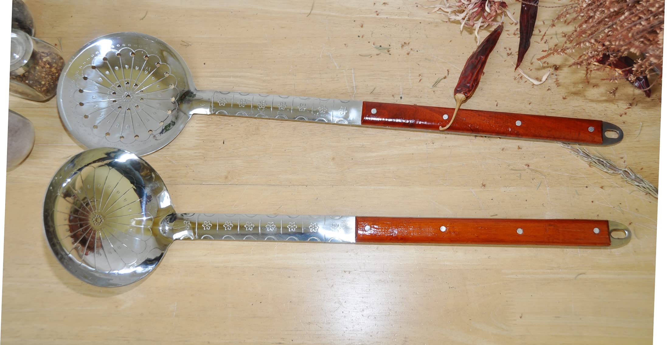 Set de espumadera y cucharón de 2х64 cm USB
