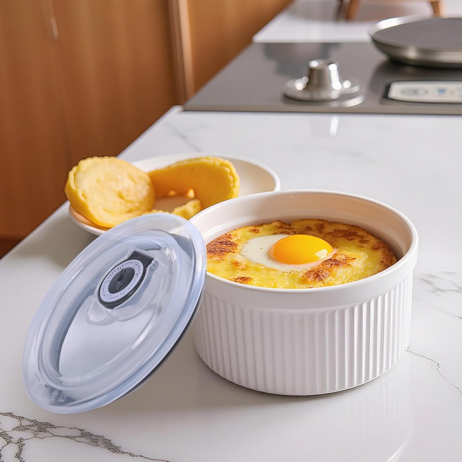14 oz Ceramic Ramekins with Lids, Set of 4 Oven Safe Porcelain Creme Brulee Ramekins for Baking, Souffle, Pudding, Dessert, Dip, Leftovers & Food Storage, (White)
