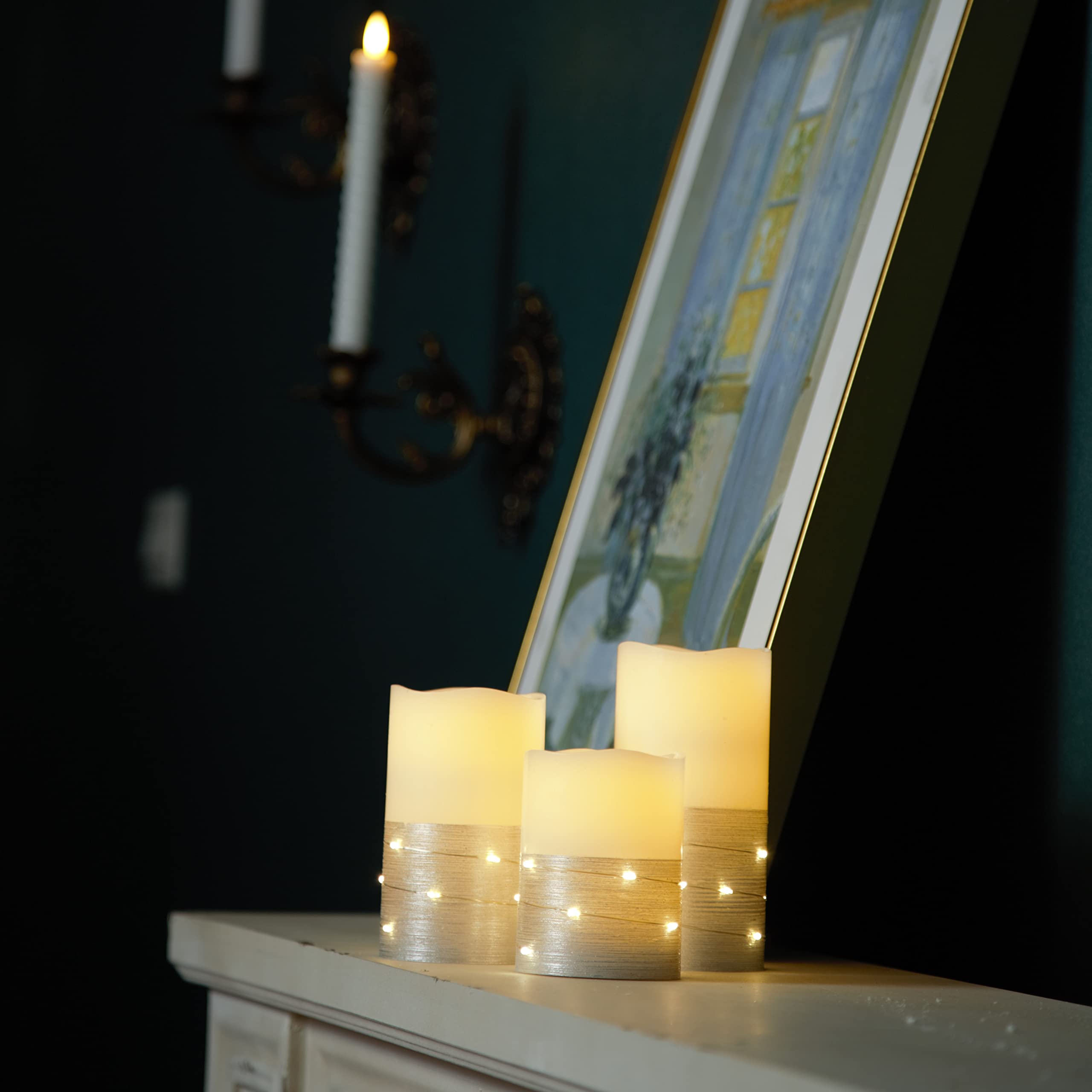 Candele tremolanti senza fiamma avorio in vera cera pilastro con luci a stringa incorporate H-BLOSSOM LED candele a batteria con timer 5H ciclismo set da 3 (7,6 x 10,2 cm/12,7 cm/15,2 cm) (argento)