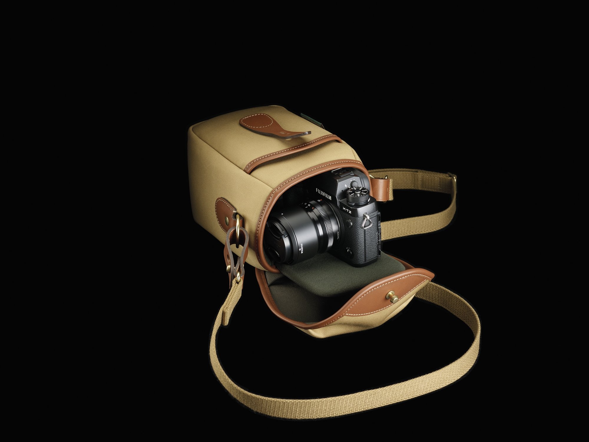 Amazon | Billingham 72 小型カメラバッグ (カーキキャンバス 