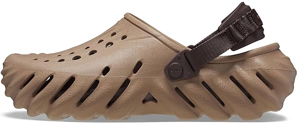 Crocs Unisex-Adult Echo Clogs, Latte, 5 Men/7 Women