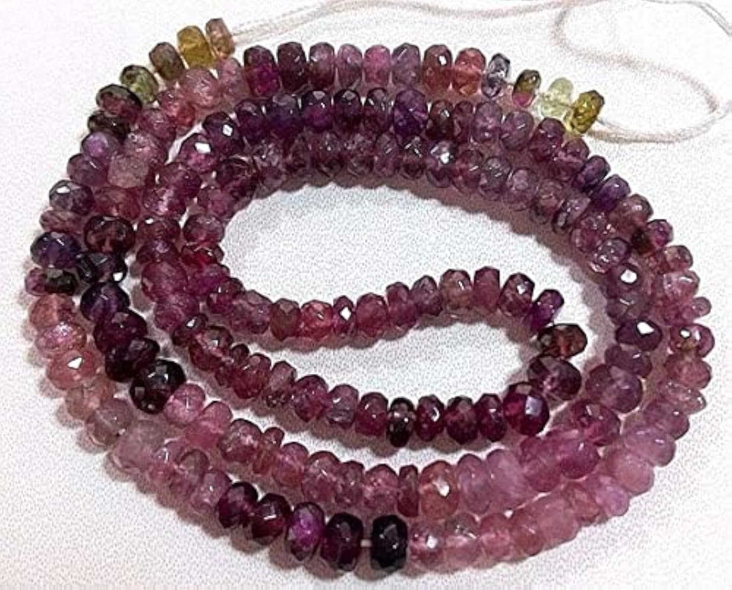 Perles tourmaline rondelle facettée 4mm LKBEADS fil complet 17 pouces
