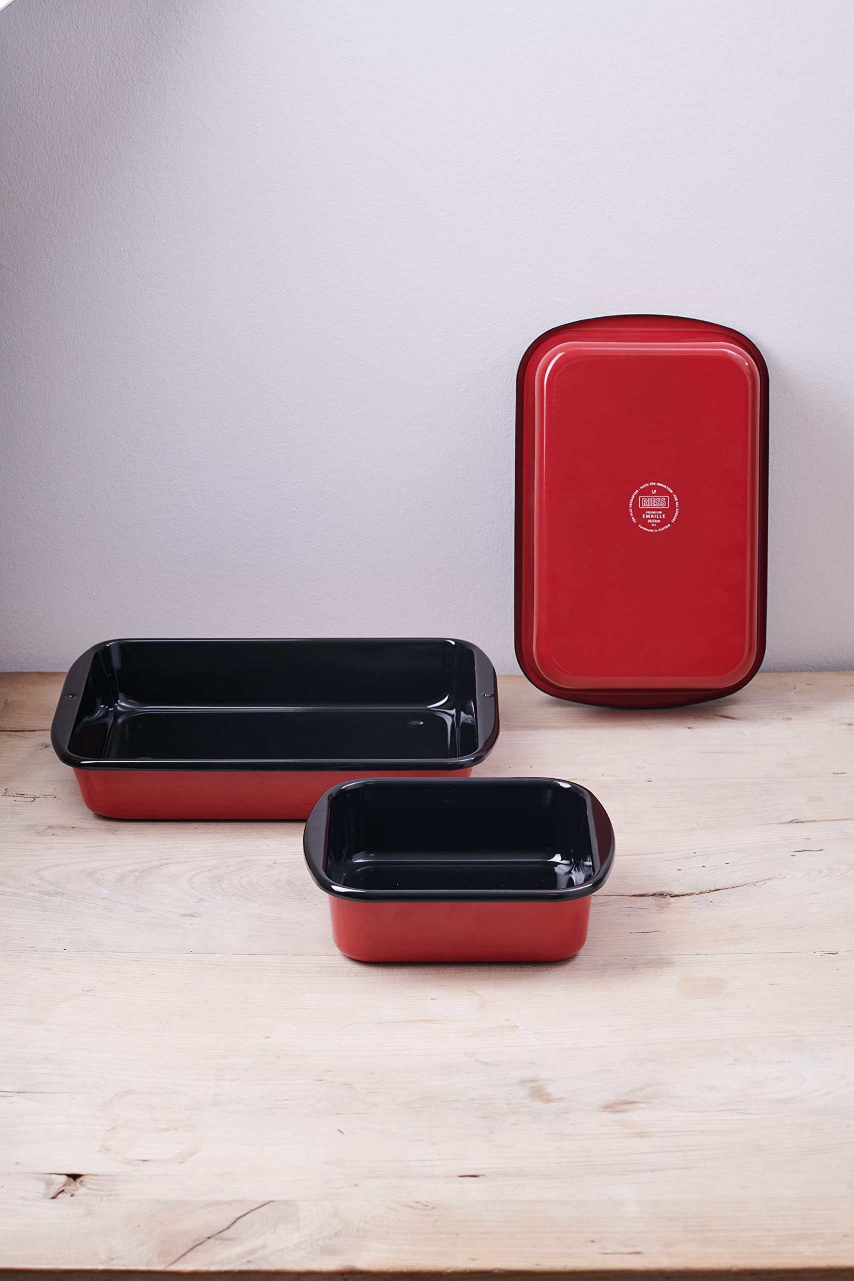 Riess, 0435-020, Casserole 36/21.5, Classic, Color RED, length 40 cm, width 23.5 cm, height 5.7 cm, enamel, red/black - Image 2