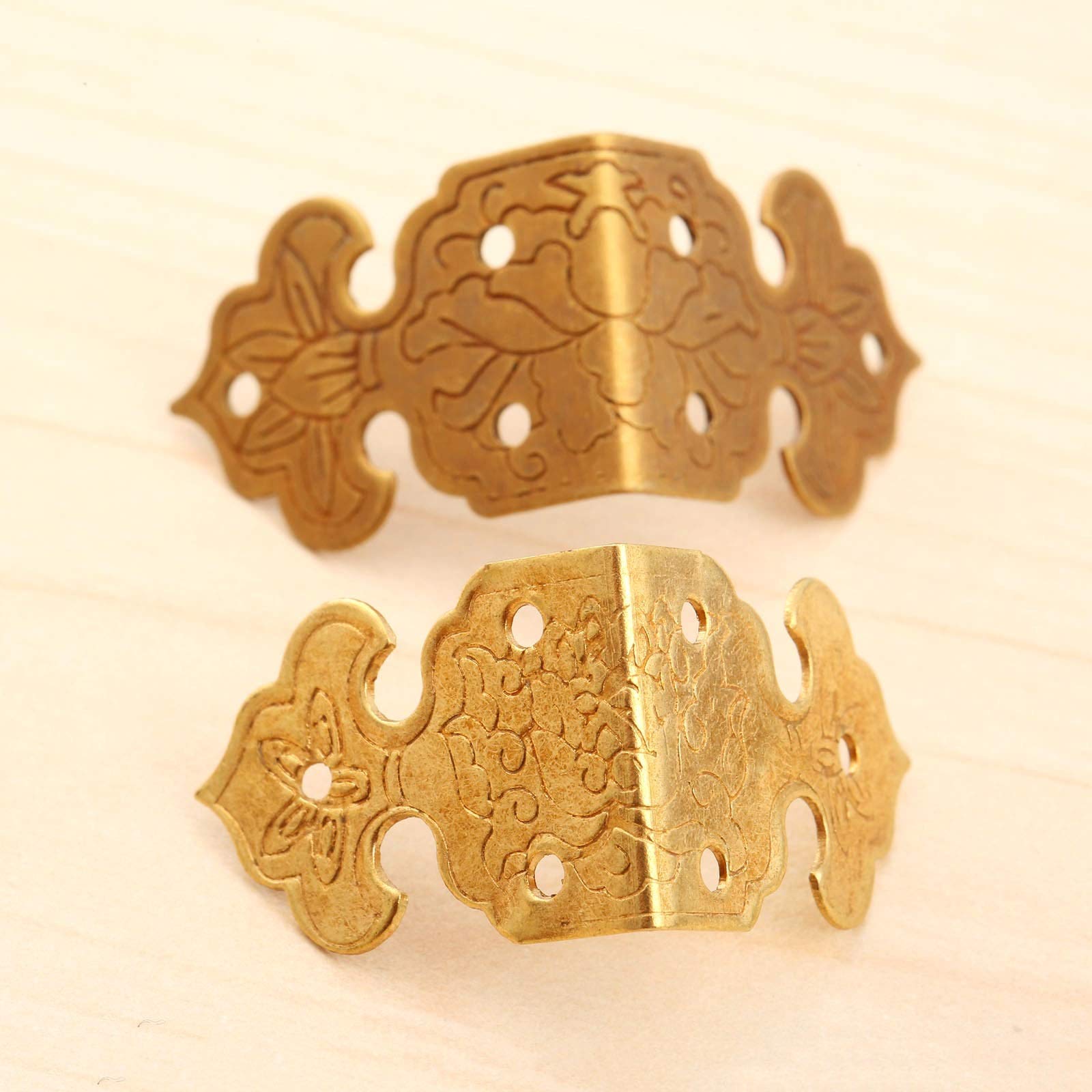Protezioni angolari in metallo, Protezioni angolari for scatola di metallo, 4 pezzi 25x25 mm Ottone antico Scatola di legno Piedi Gamba Staffe angolari Proteggi hardware Artigianato in metallo Staffa