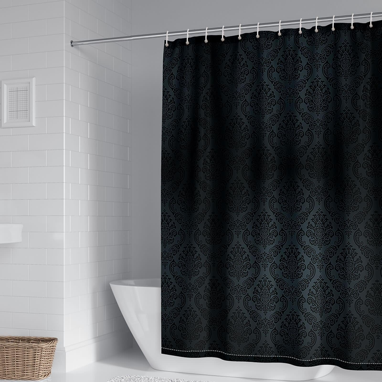 Rideau de douche floral gris foncé pour transformer votre grand espace de salle de bain