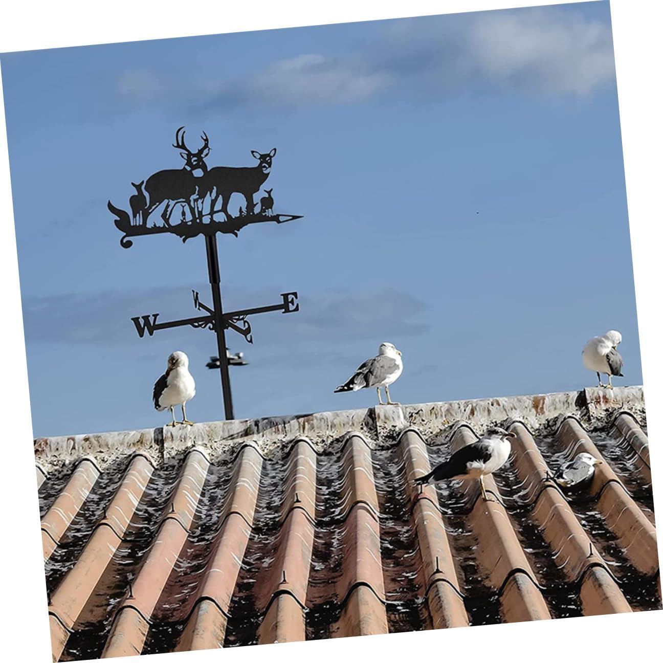 Vintage Metal Deer Weathervane Garden Decor Outdoor Weather Vane for Lawn with Iron Stake Wind Direction Indicator for Yard and Patio