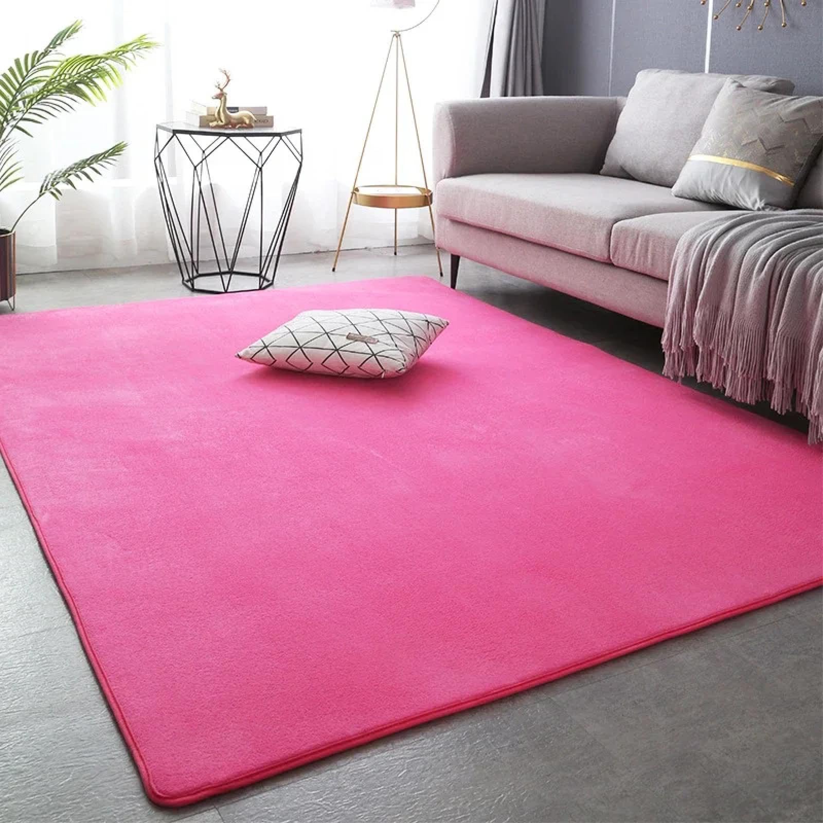 Tapis de salon en velours rose pour une chambre cocooning et yoga à la maison