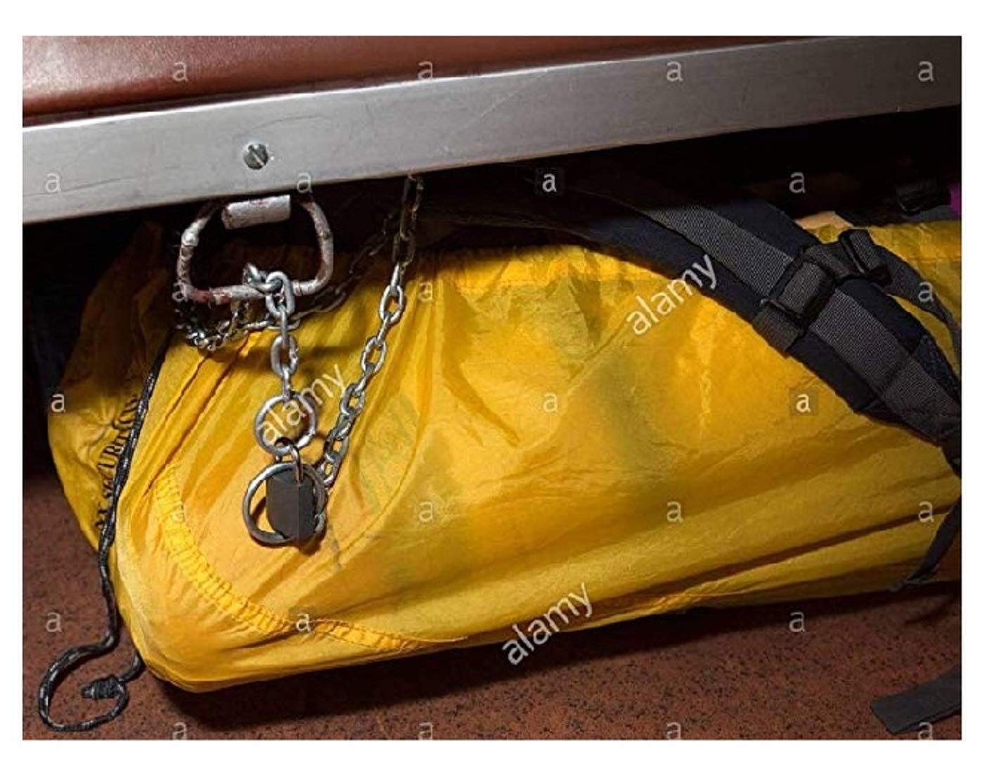 Vcheavy Metal Chain Plus One Polished Small Lock With Multi