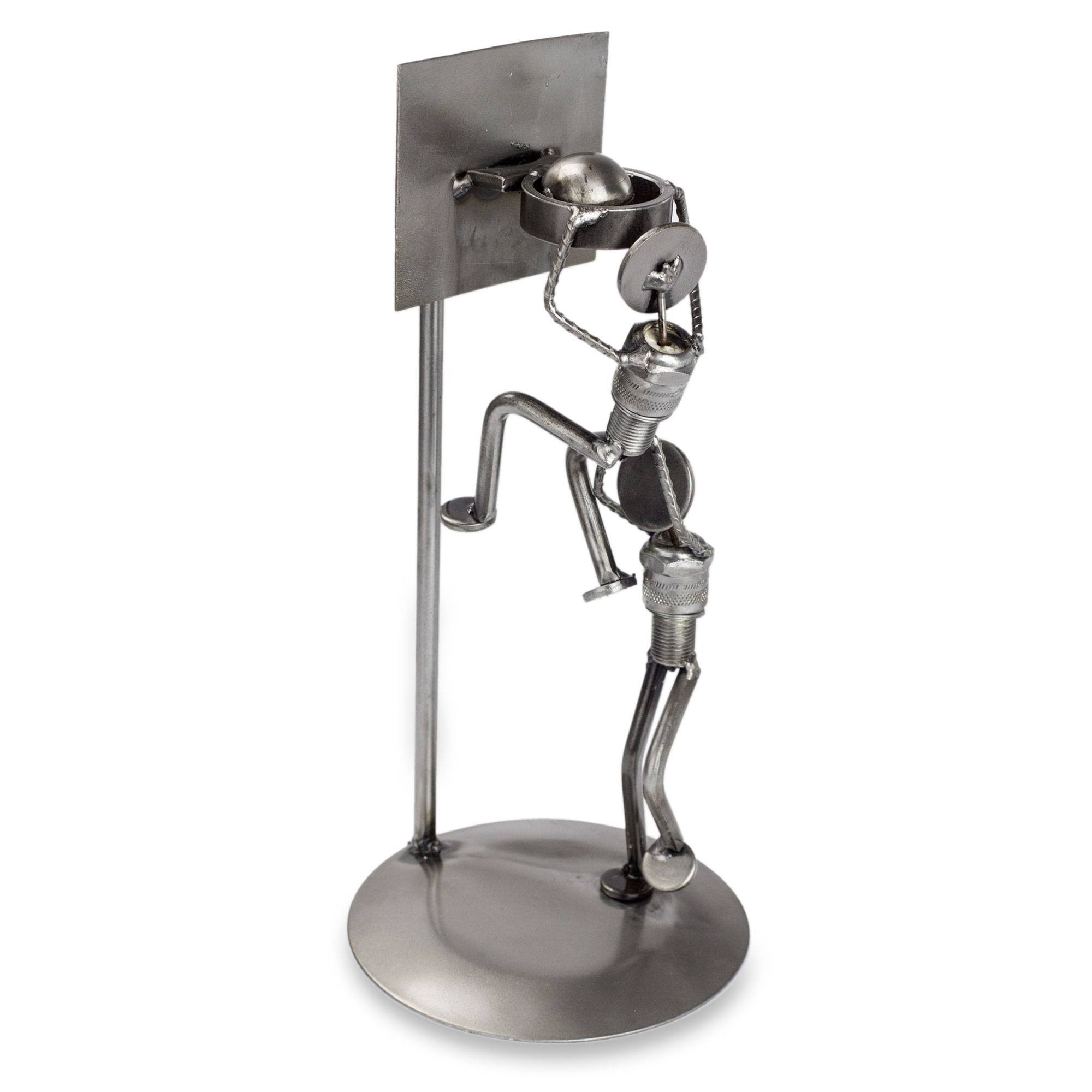 Escultura Tanque Militar De Metal Con Ruedas - Decoración Única Hecha A Mano