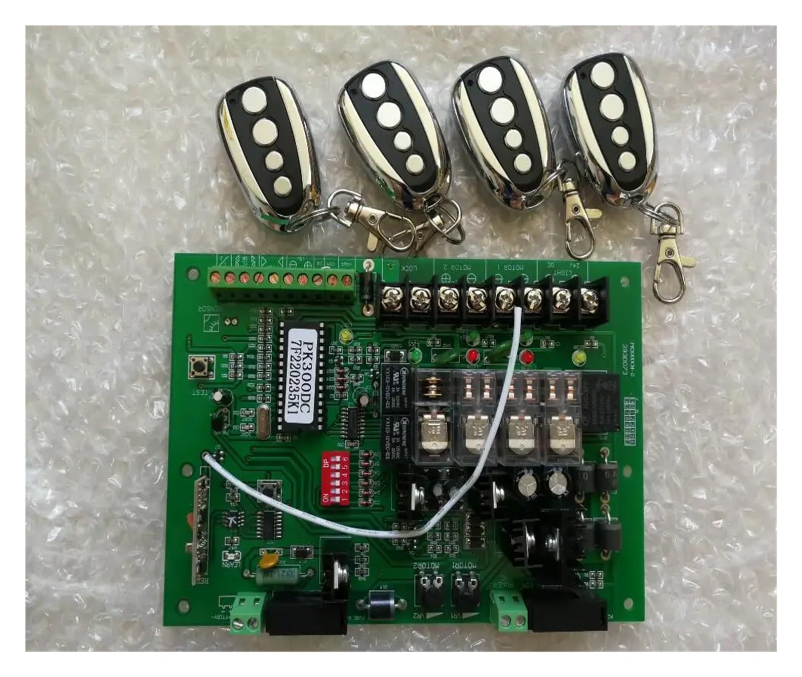 Gate Opener Control Unit Motherboard PCB Motor Controller Circuit Board Card for Solar 24VDC Swing Gate Motor Opener(4 Remote Control kit)