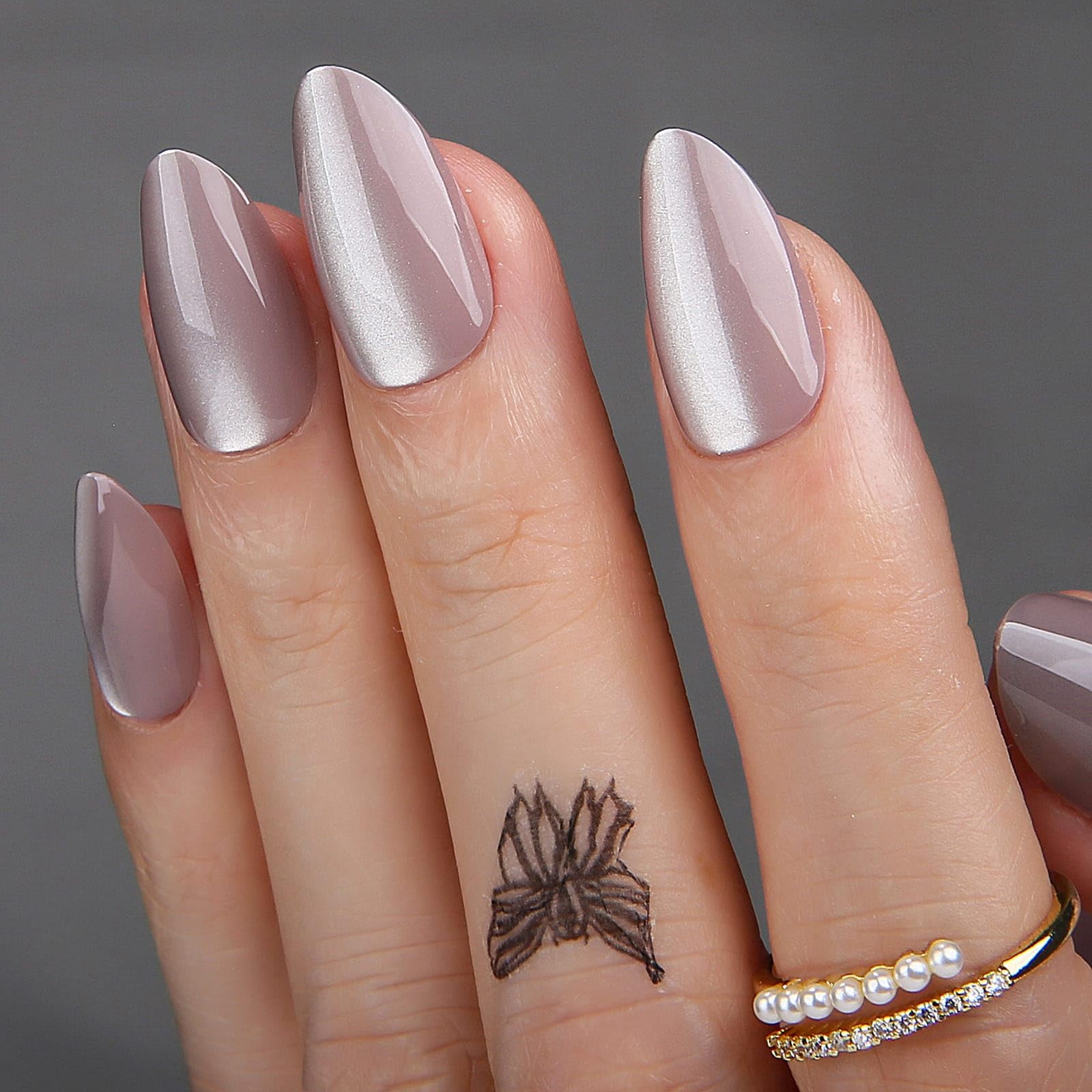 MqpQ Press On Nails Short - Almond Cat Eye Press On for Women, Opaque Reusable Stick On Nails, Soft Gel Fake Nails Kit for Daily Nails Art - 24 pcs,