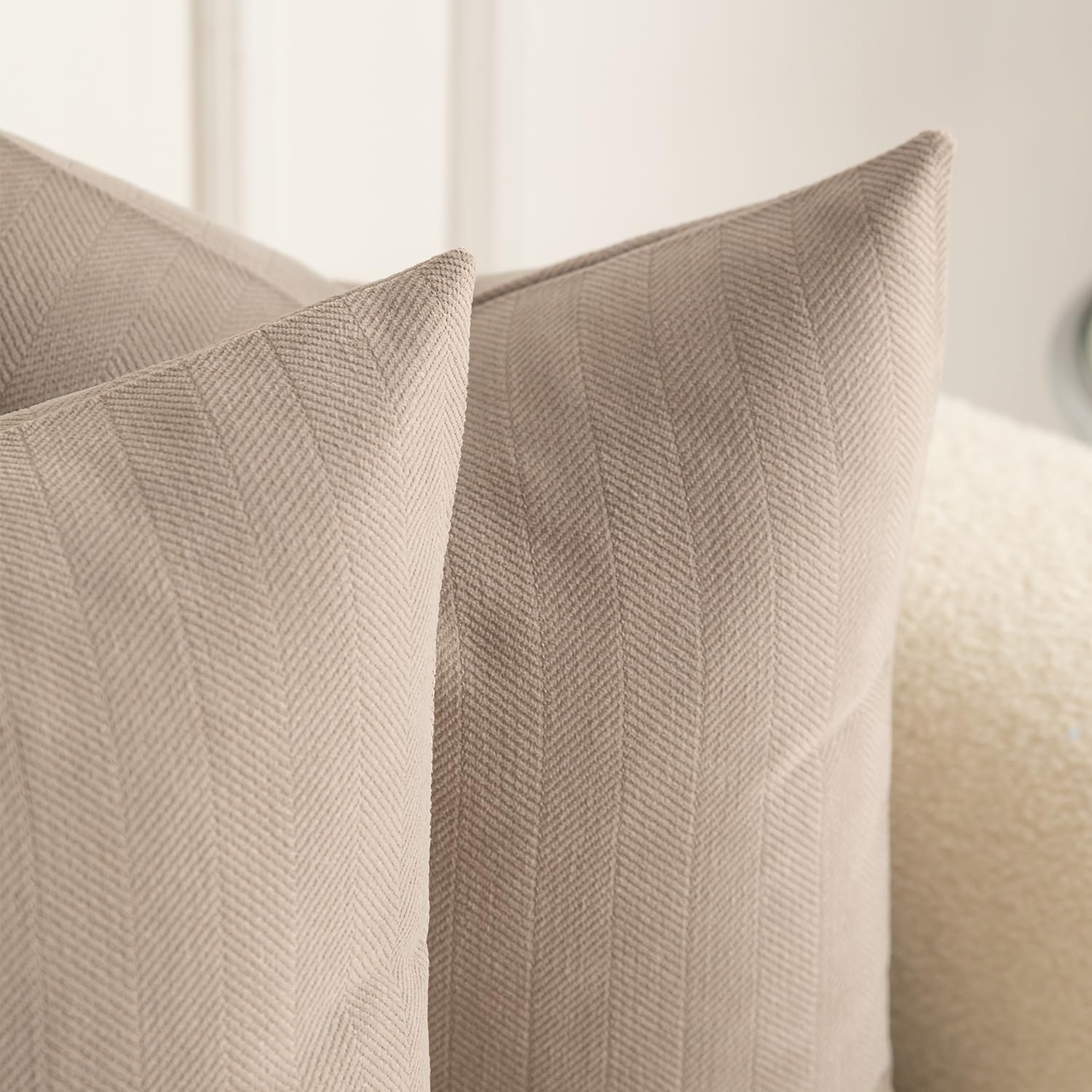 MANDIOO Pack of 2 Chenille Throw Pillow Covers Elegant Design Soft and Luxurious Decorative Cushion Covers Pillowcase Couch Sofa Bedroom Living Room Home Decor 20x20 Inch Taupe