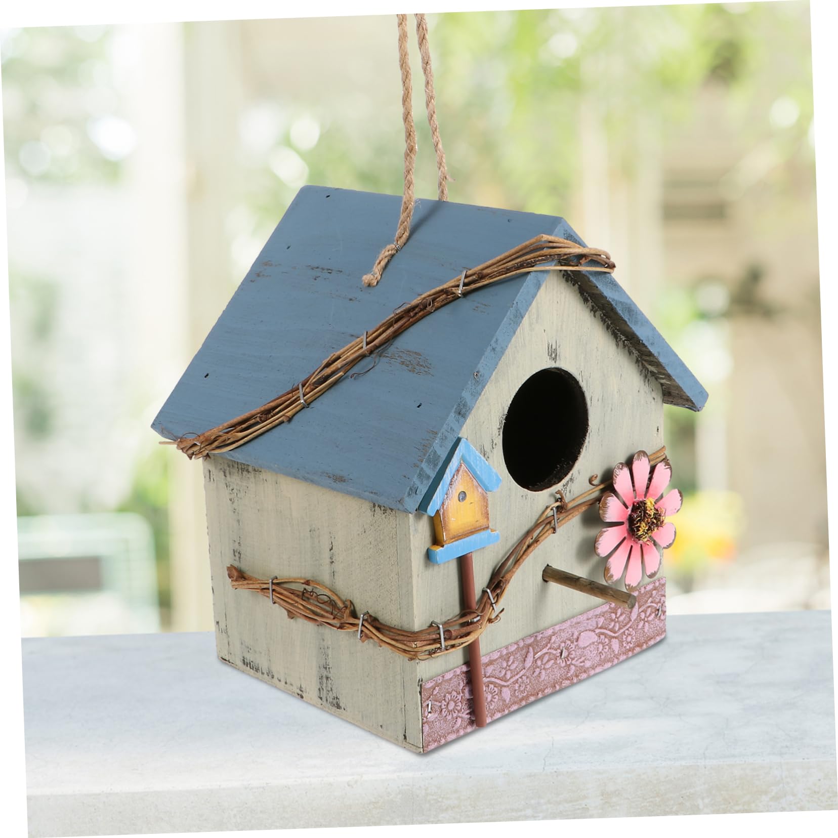 BESPORTBLE Casetta per Uccelli da Esterno in Legno Composito Design Unico e Artigianato Eccellente, Mangiatoia Sospesa per Pappagalli e Uccelli Selvatici per Patio