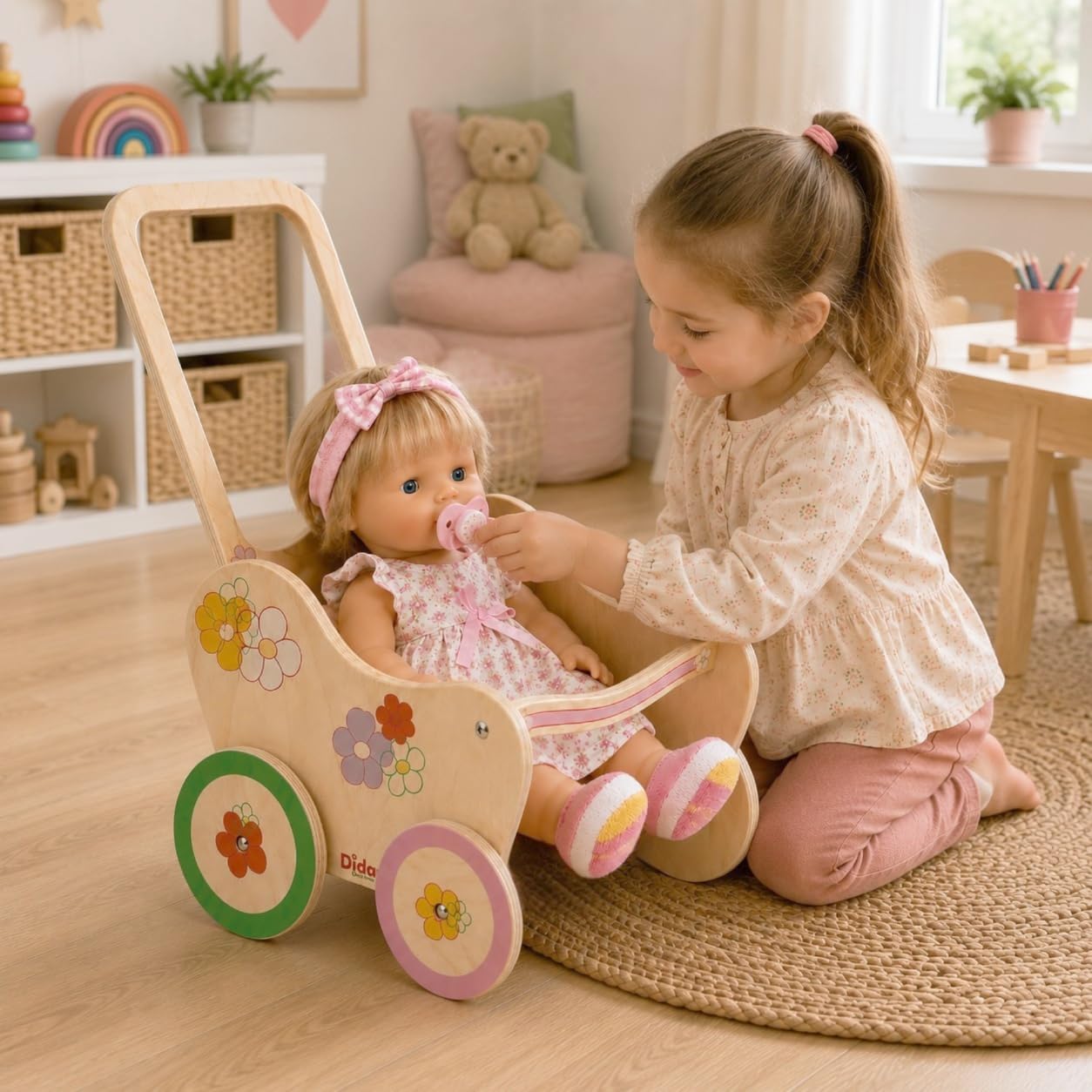 Dida Landau pour Poupées en Bois Motif Fleurs - Poussette pour Poupées jusqu'à 35 cm, Jouet de Rôle pour Enfants de 2 à 4 Ans, Parfait pour Les Petits Parents
