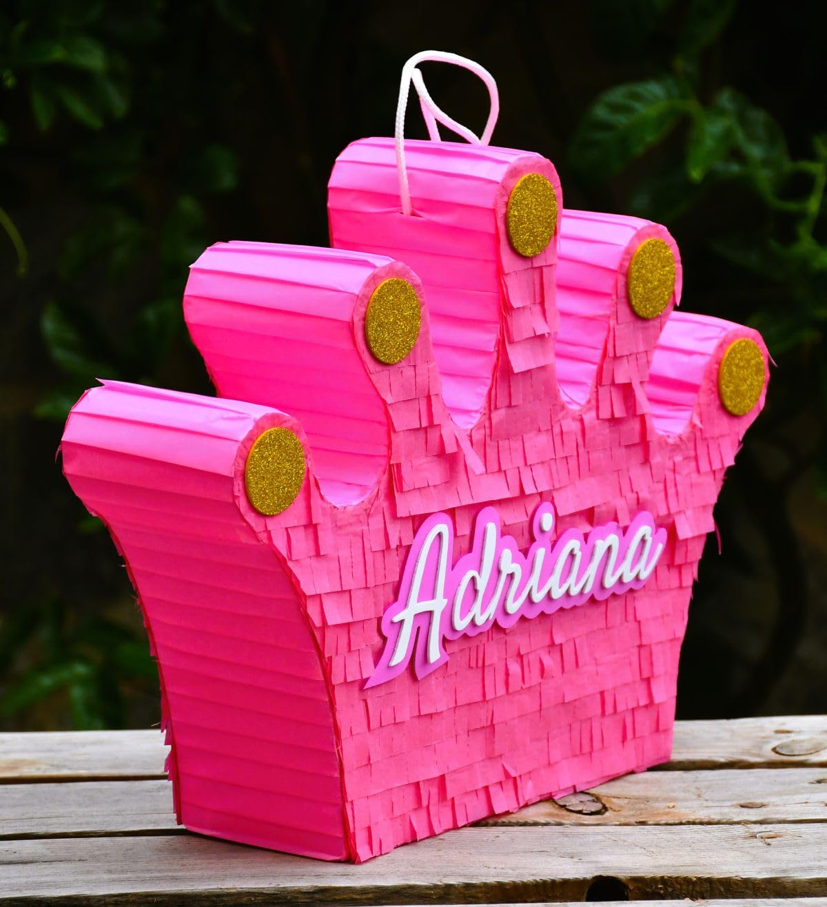 Piñata cumpleaños infantil hecha a mano de (Corona)) (Grande 65x50x10 Centímetros)