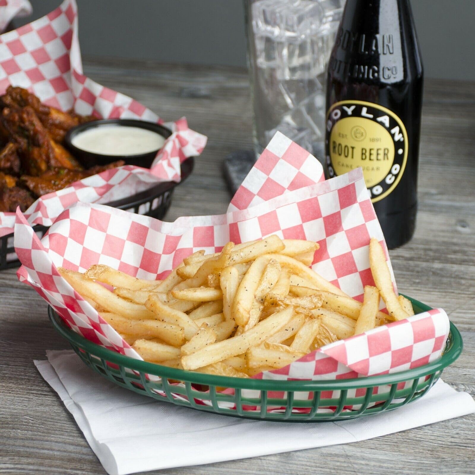 Soro Essentials- Set of 36 Plastic Oval Fast Food Basket 9-3/8” x 6” Green Color- Restaurant Fast Food Basket Bread Fry Baskets Serving Tray for Hot Dogs Chicken Burgers Sandwiches Fries