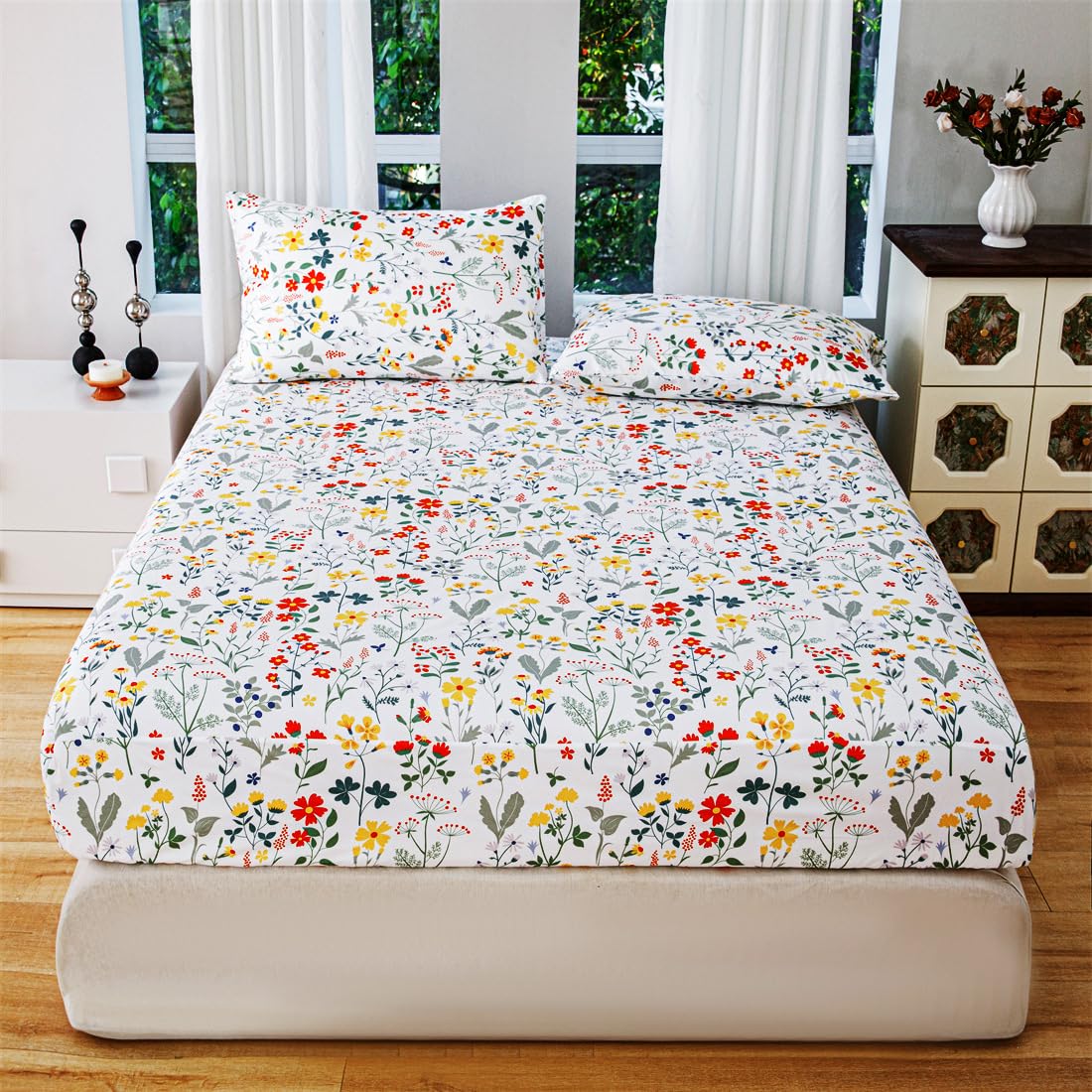 Mateju Elegant Floral Fitted Sheet for Single Double King Size Bed, Flowers Fitted Bed Sheets Microfiber Mattress Cover Soft Breathable Fade Resistant with Deep Pocket (99x190+36cm,Garden 1)