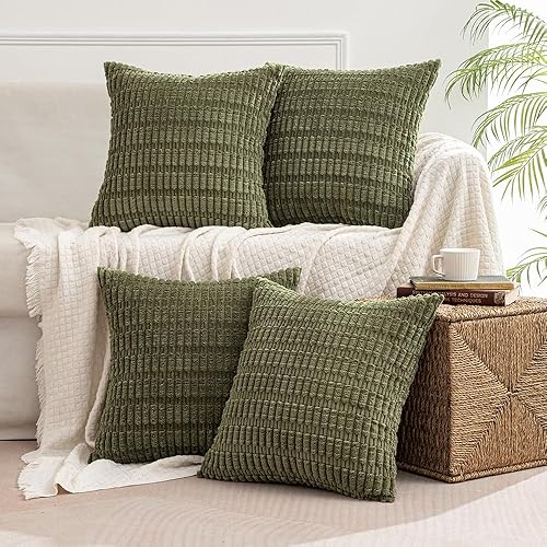 MIULEE Paquete de 4 fundas de almohada decorativas de pana verde oliva de 18 x 18 pulgadas, fundas de almohada suaves de rayas bohemias modernas,